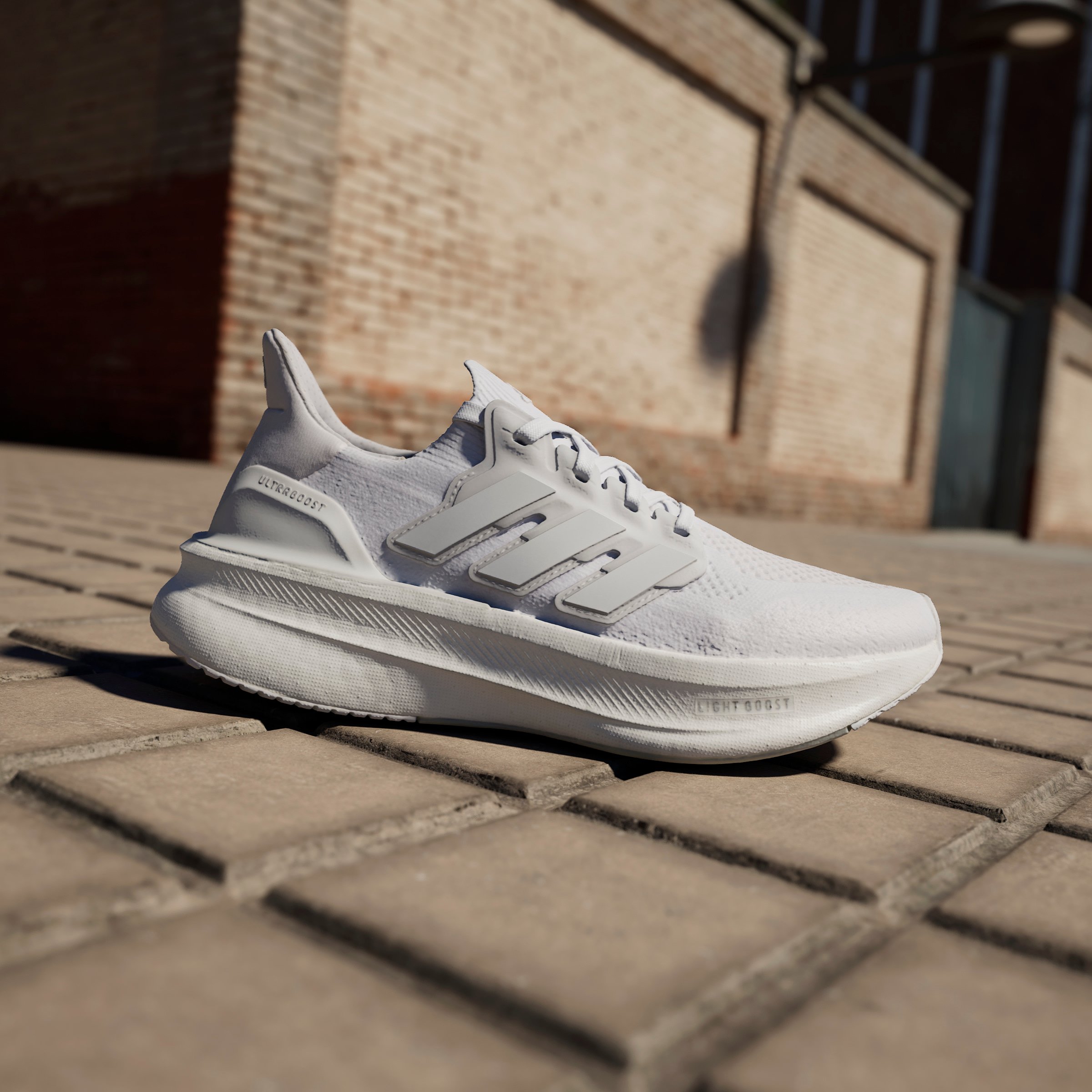 ULTRABOOST 5 W