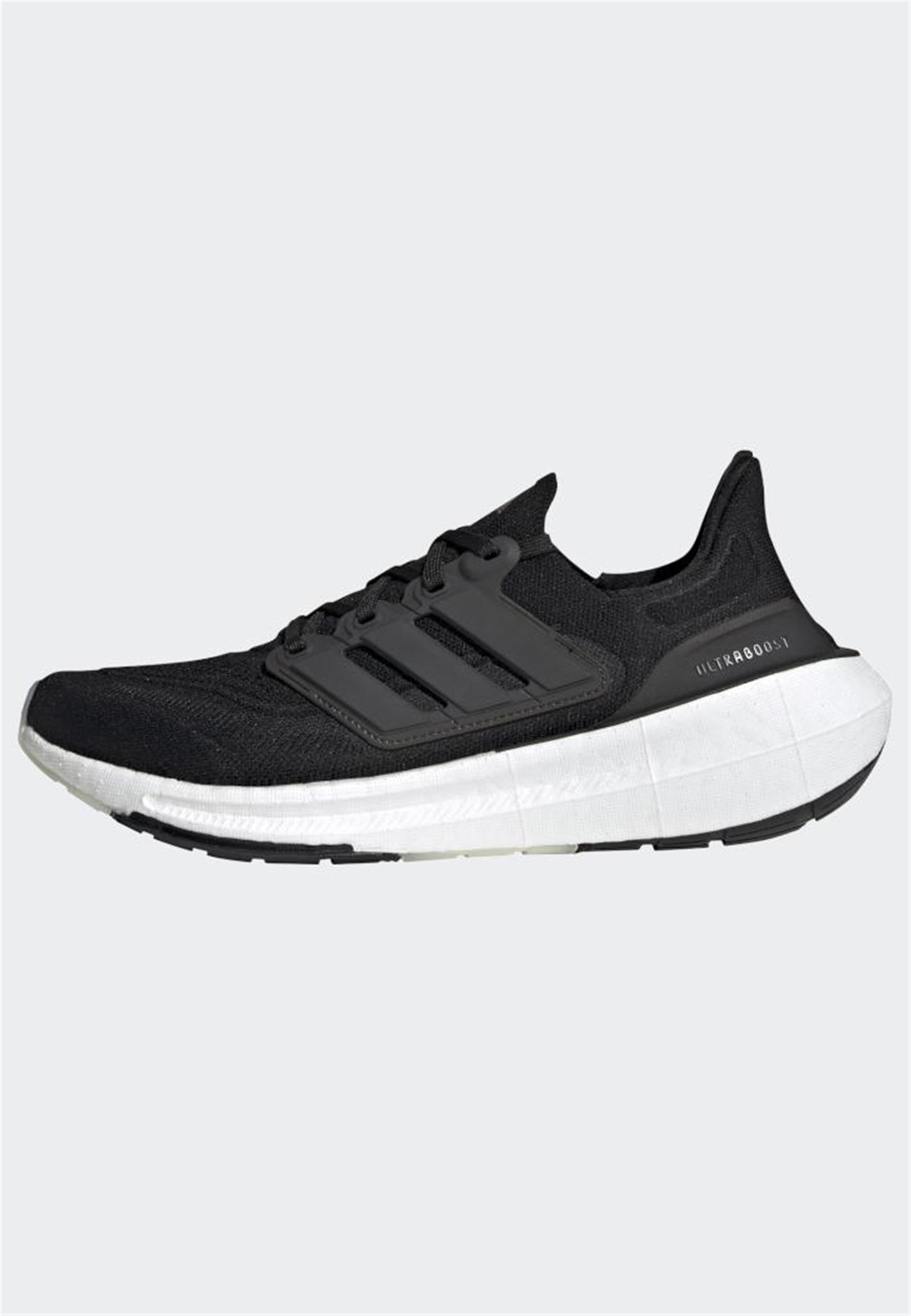 ULTRABOOST LIGHT