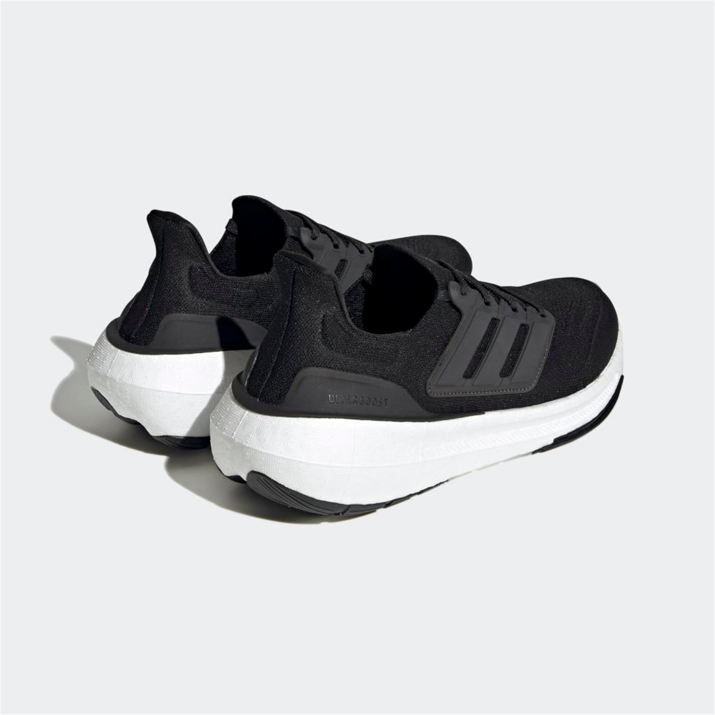 ULTRABOOST LIGHT