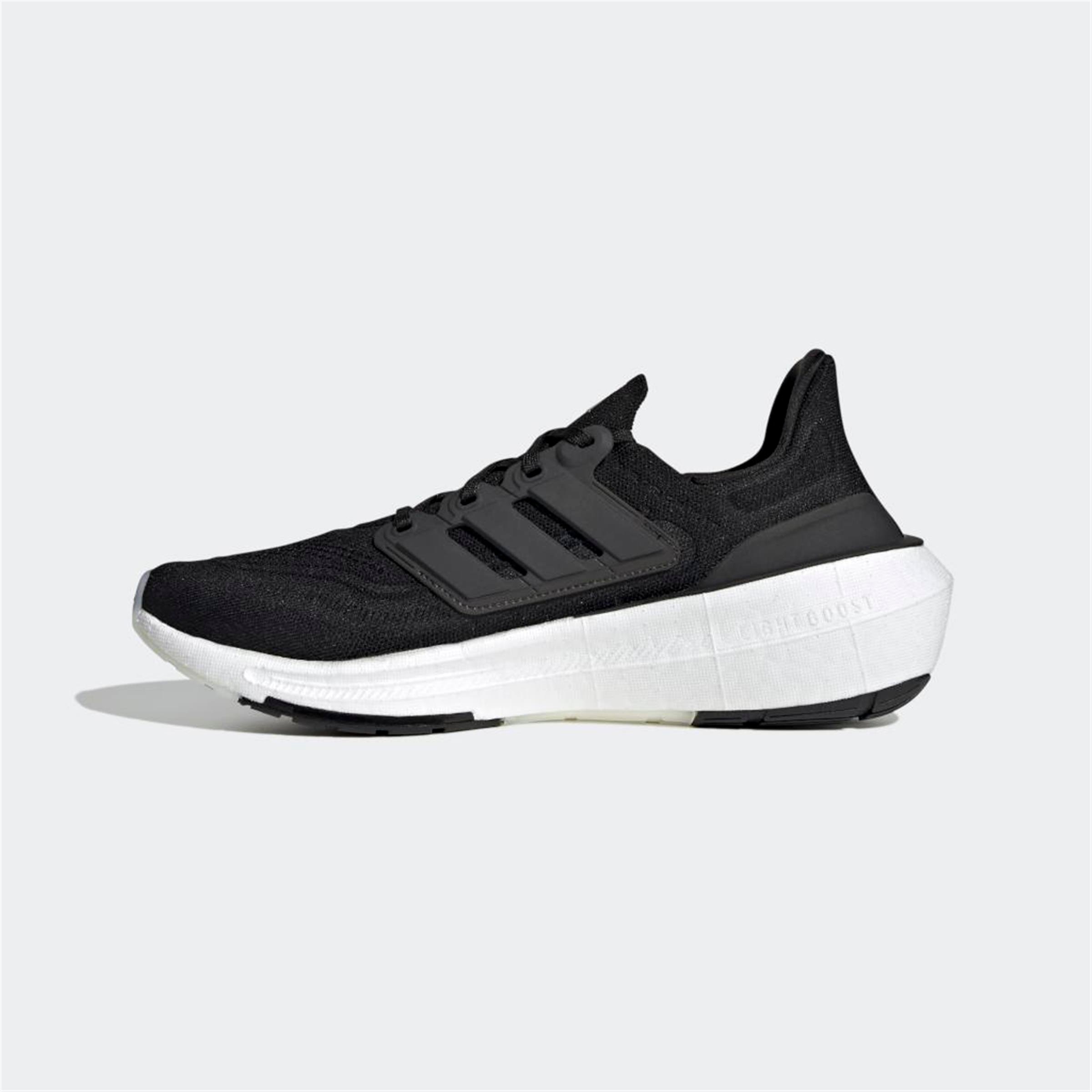 ULTRABOOST LIGHT