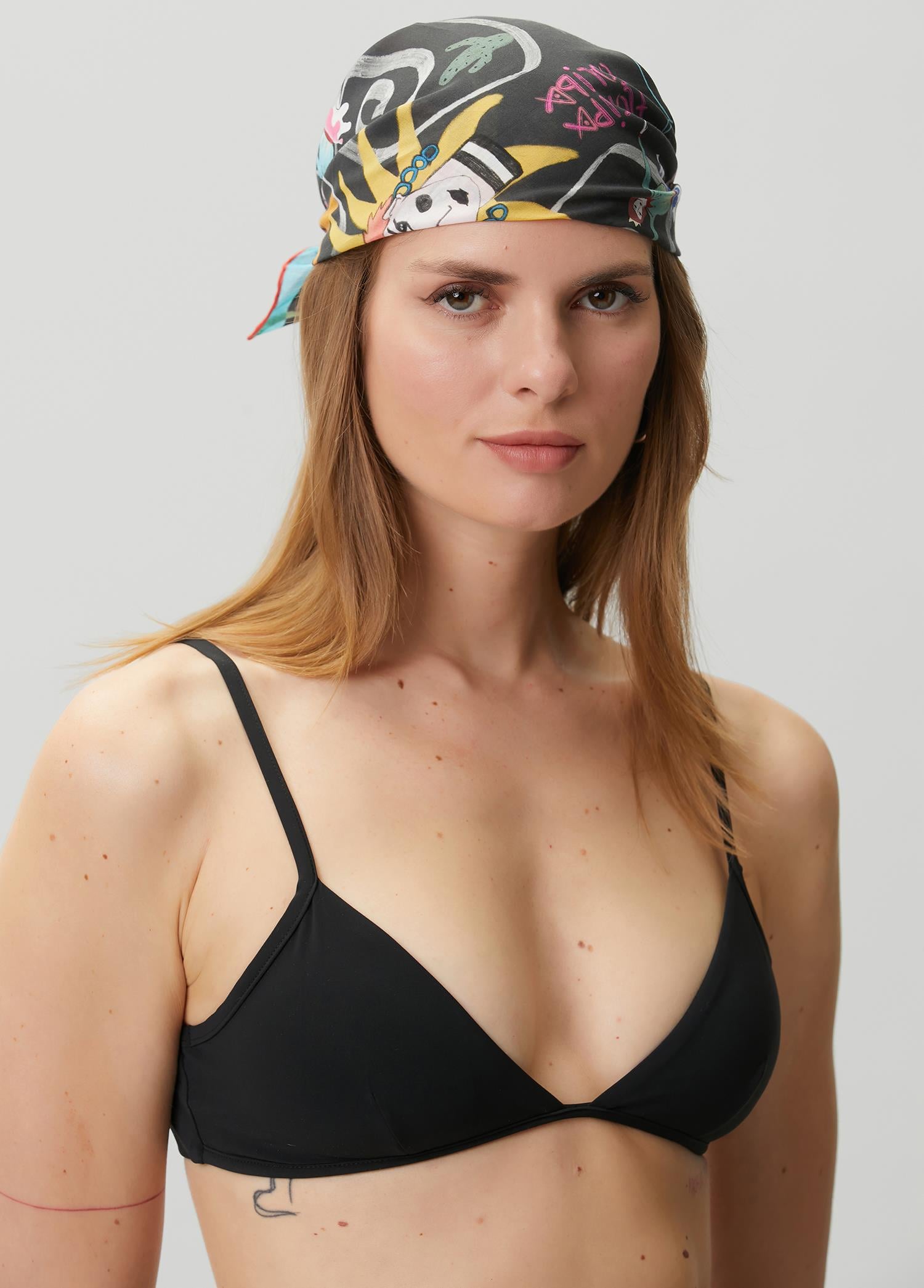 Alexa Bandana