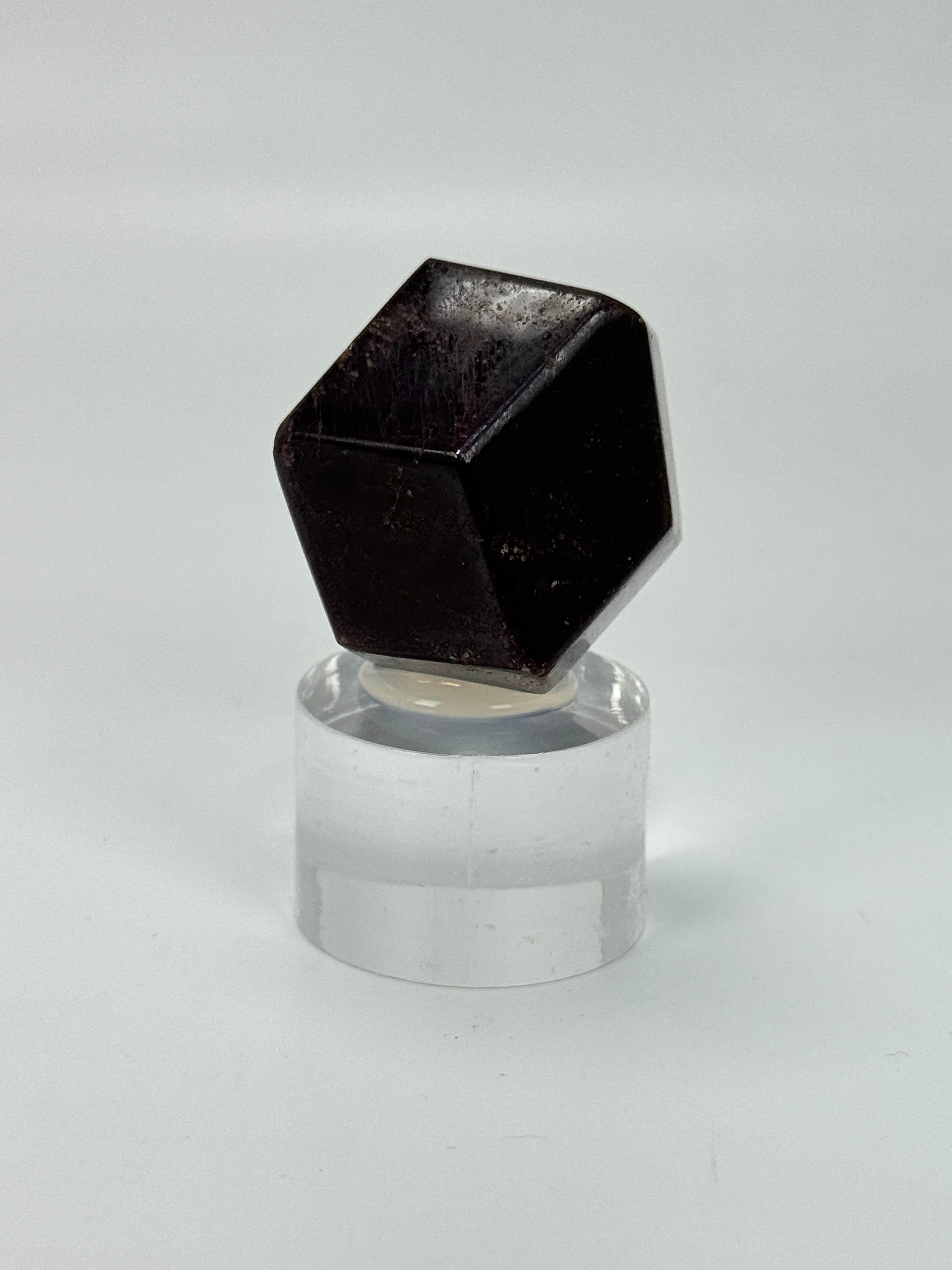 ALMANDİN GARNET 73,2 GR.