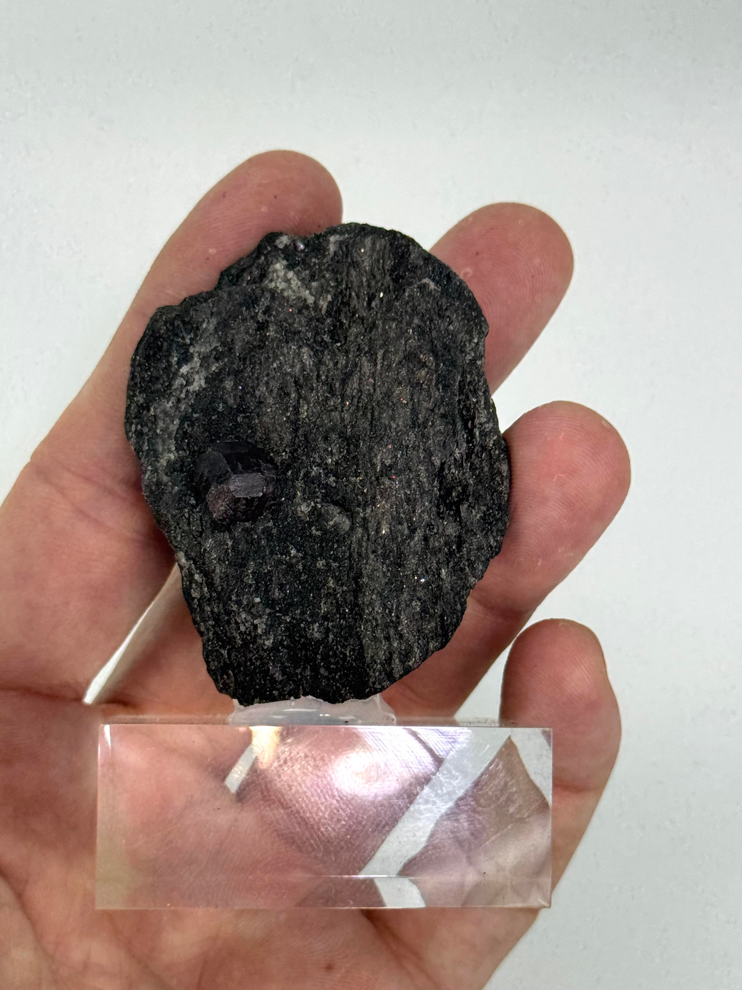 ALMANDİN GARNET 75 GR.