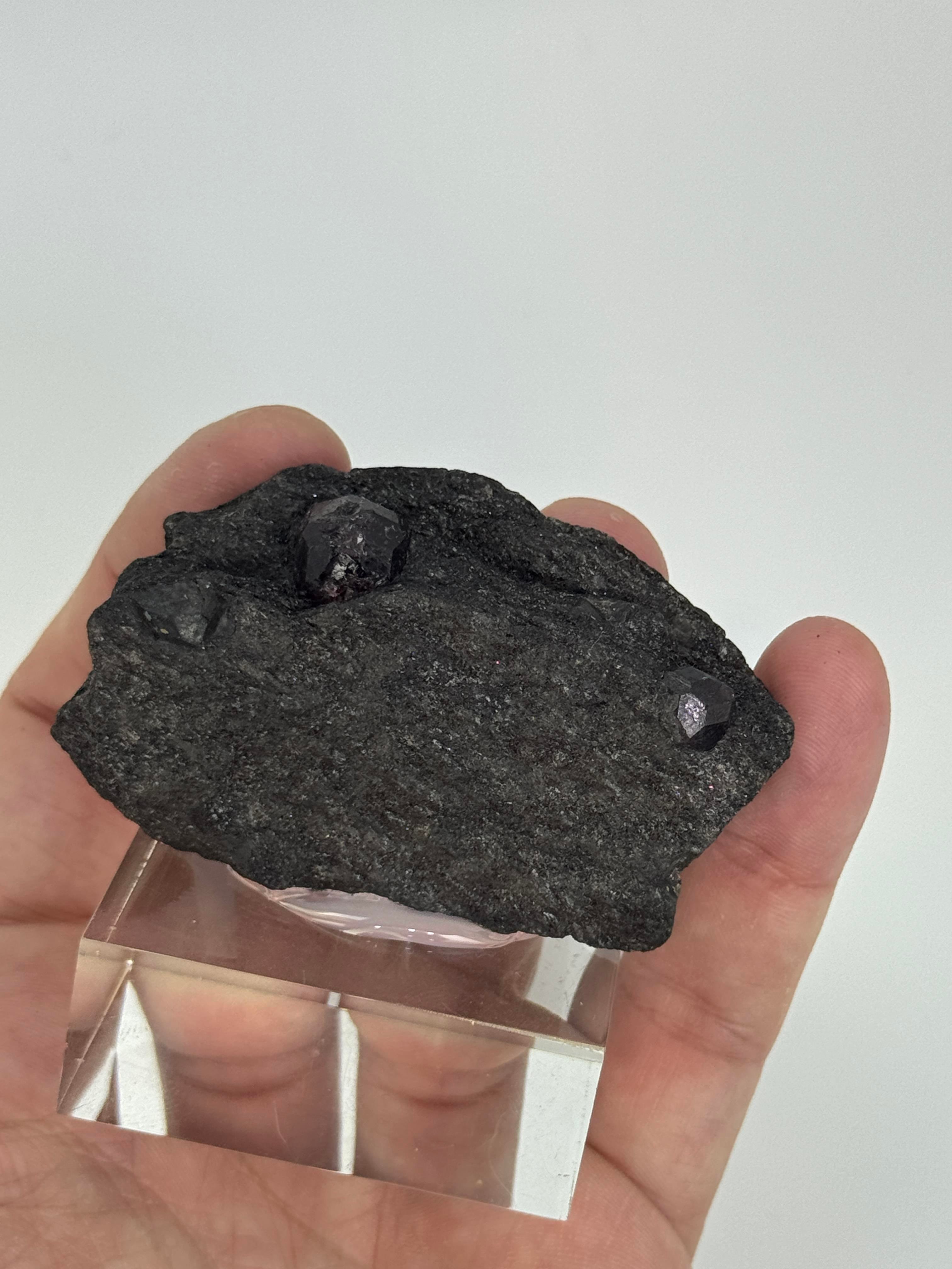 ALMANDİN GARNET 88 GR.