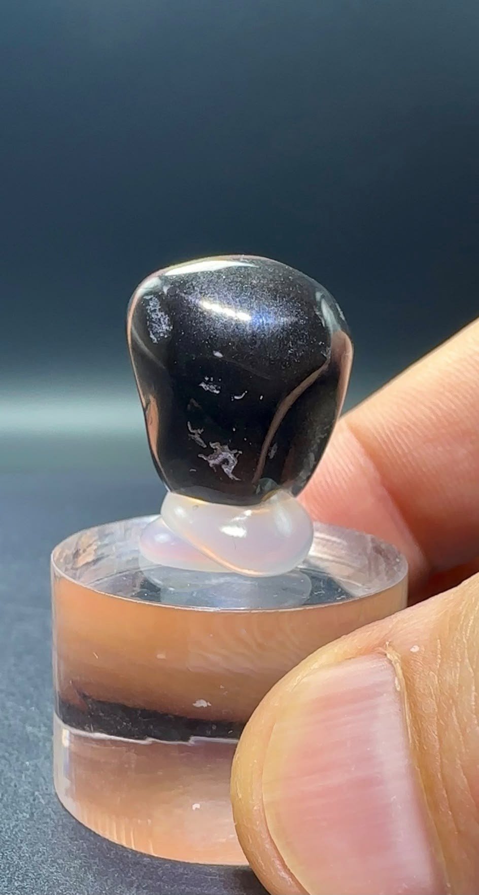APACHE TEAR OBSİDYEN 6 GR. 