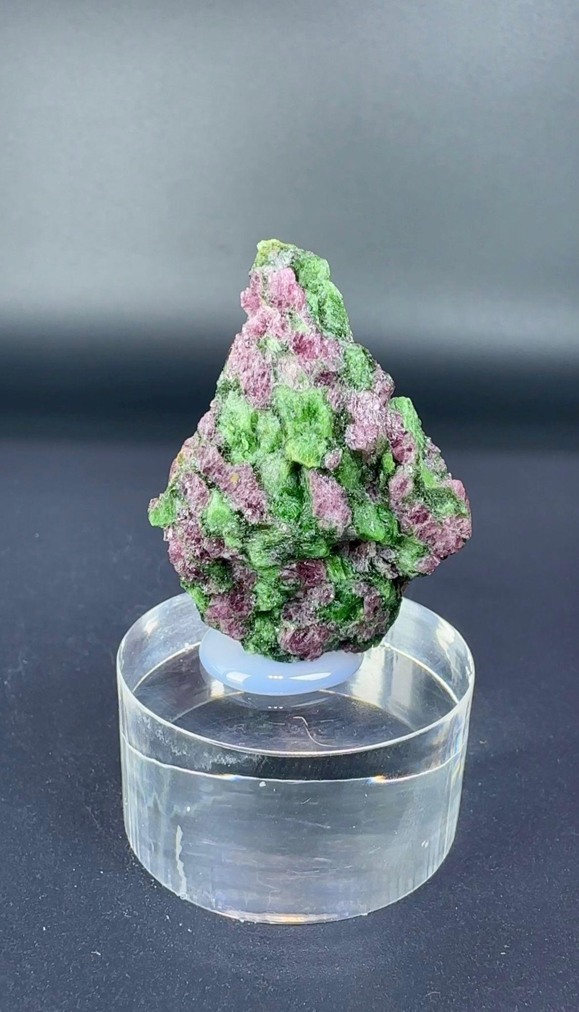 PYROPE GARNET & KROM DİOPSİT 27 GR.