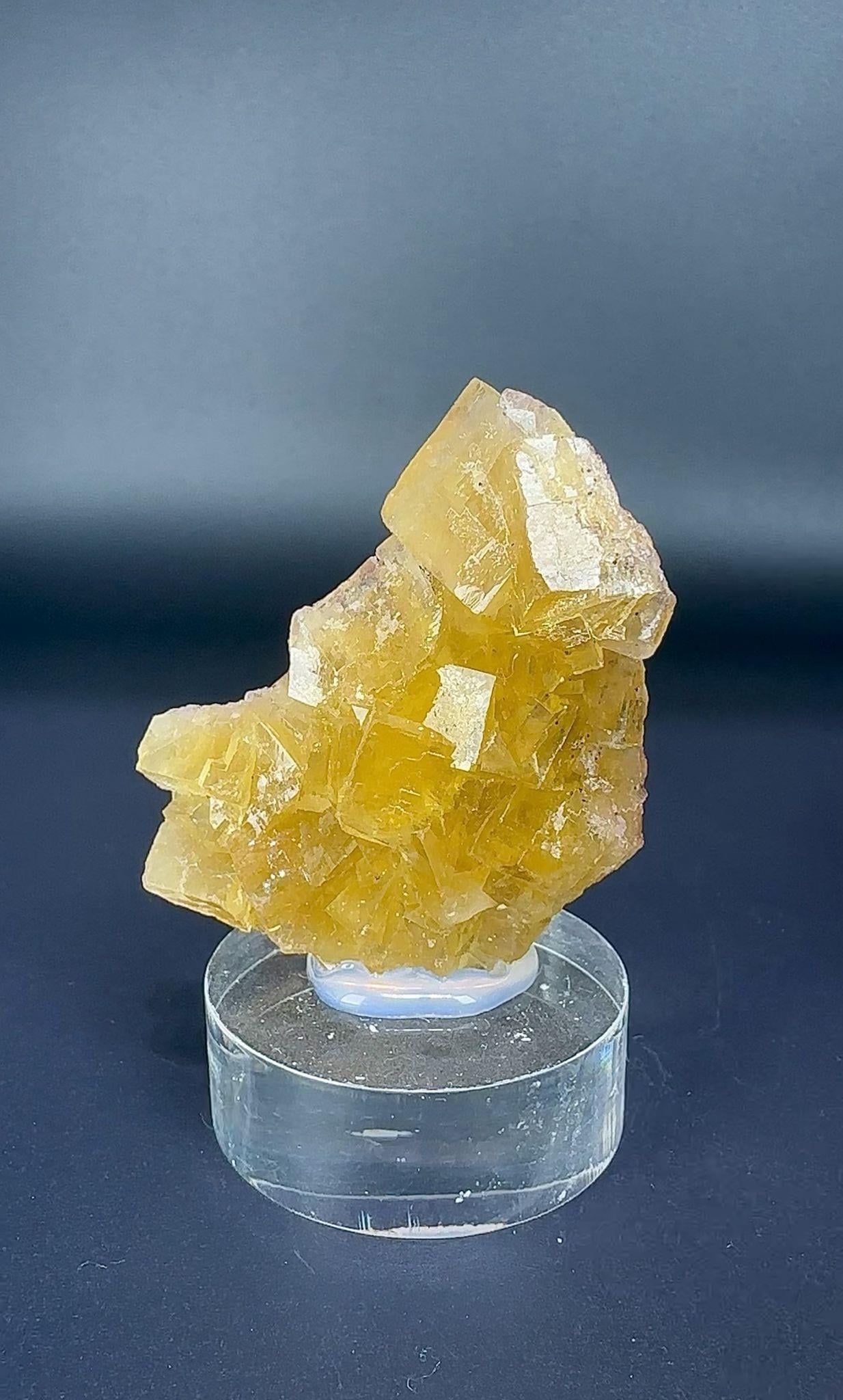 SARI KÜBİK FLORİT 48 GR.