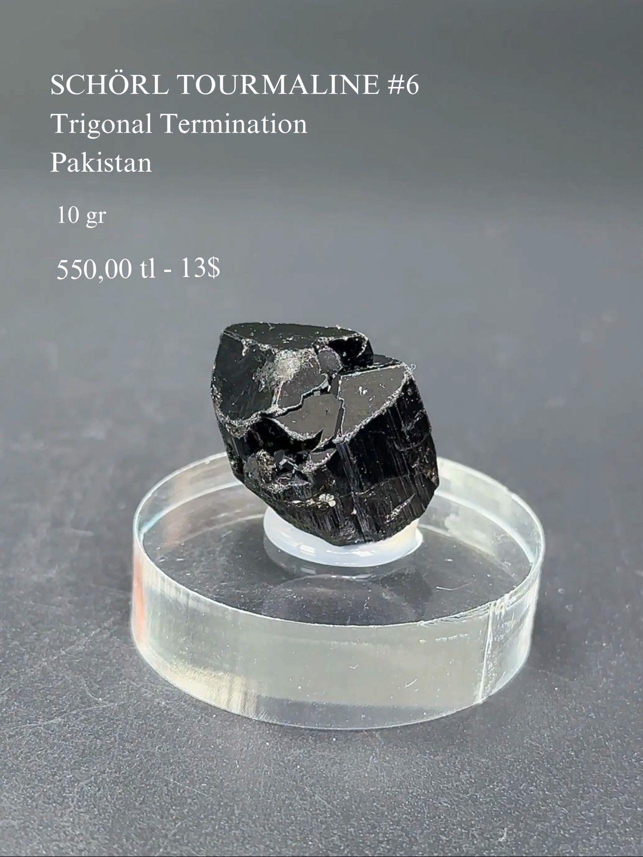SCHÖRL TURMALİN 10,1 GR.