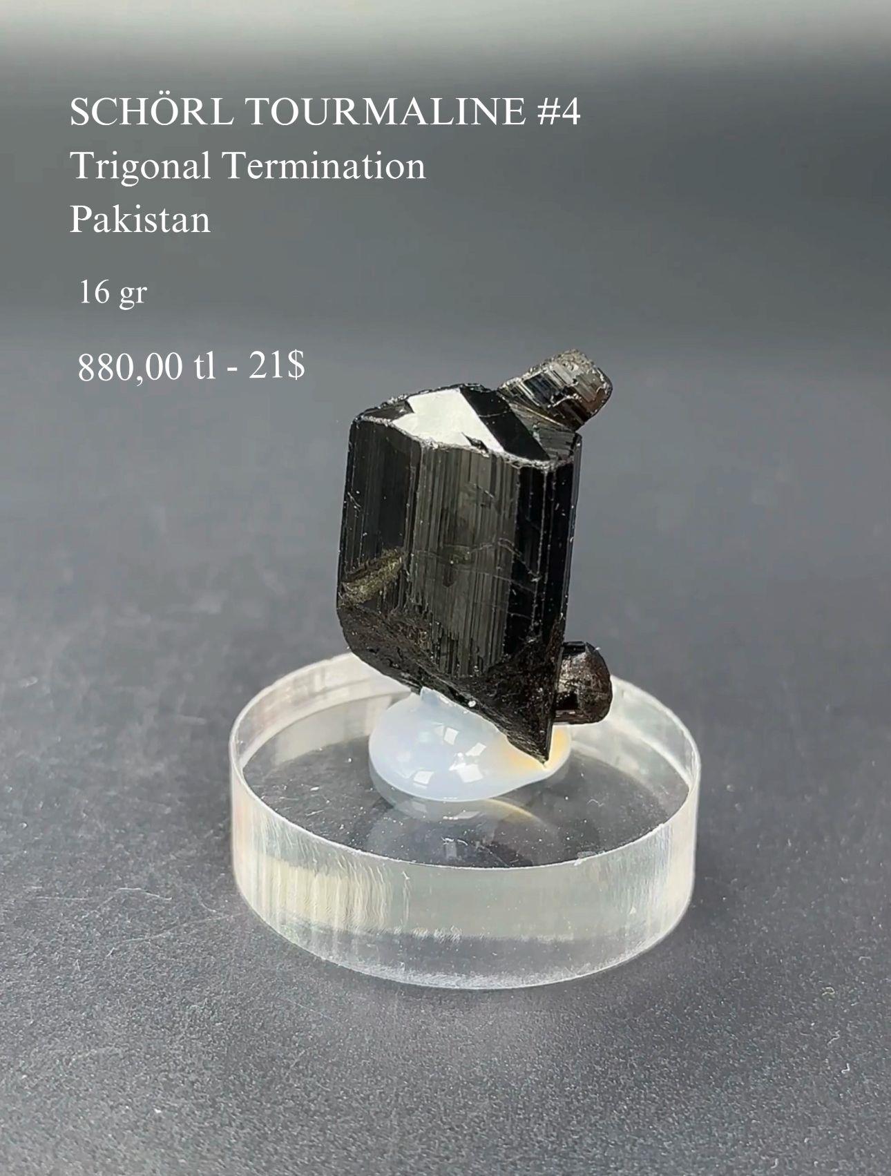 SCHÖRL TURMALİN 16 GR.