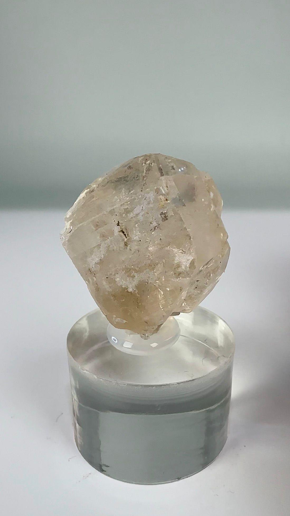SKARDU TOPAZ 27,2 GR.