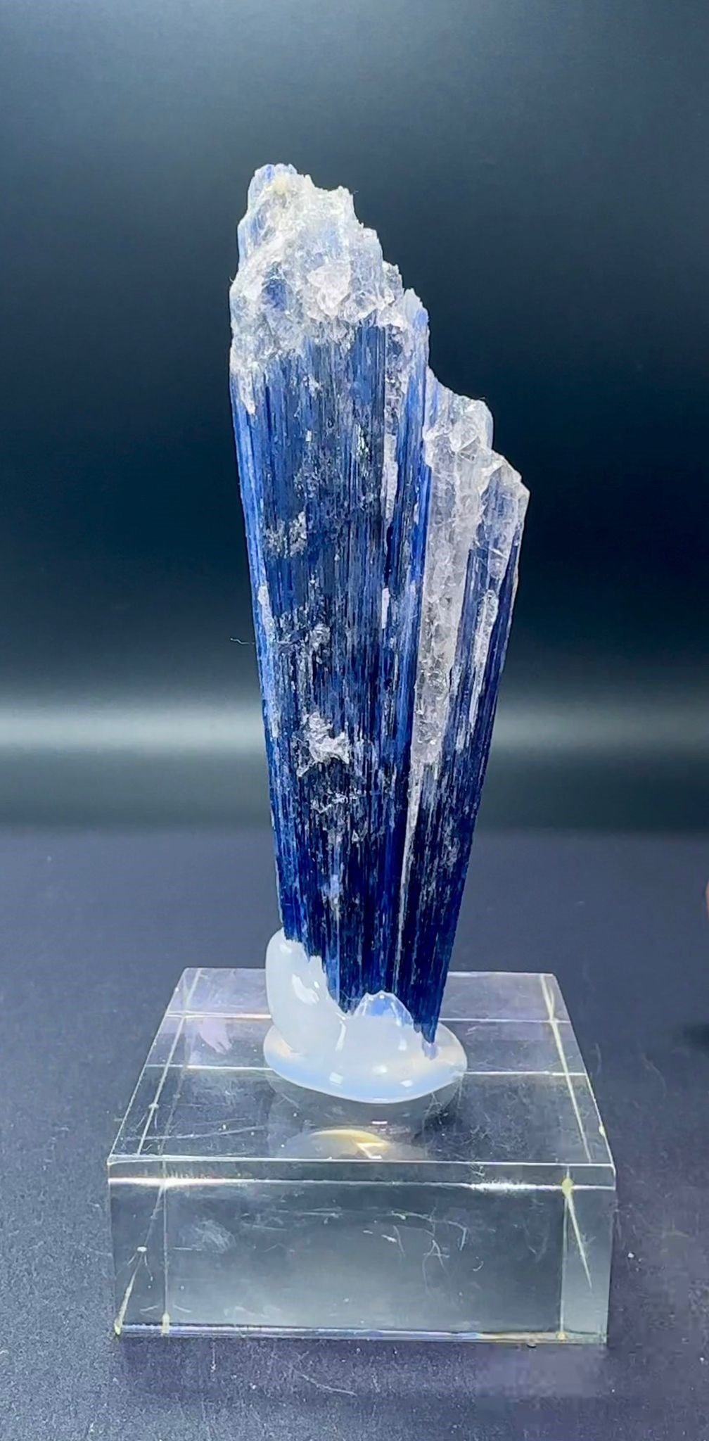 ÜST KALİTE KYANİT 89 GR.