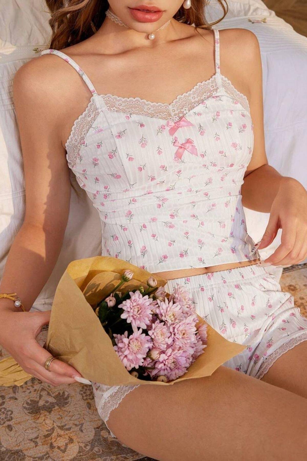 Bella Notte Ekru Mini Çiçek Baskılı Dantel Detaylı Şort Takım 7797