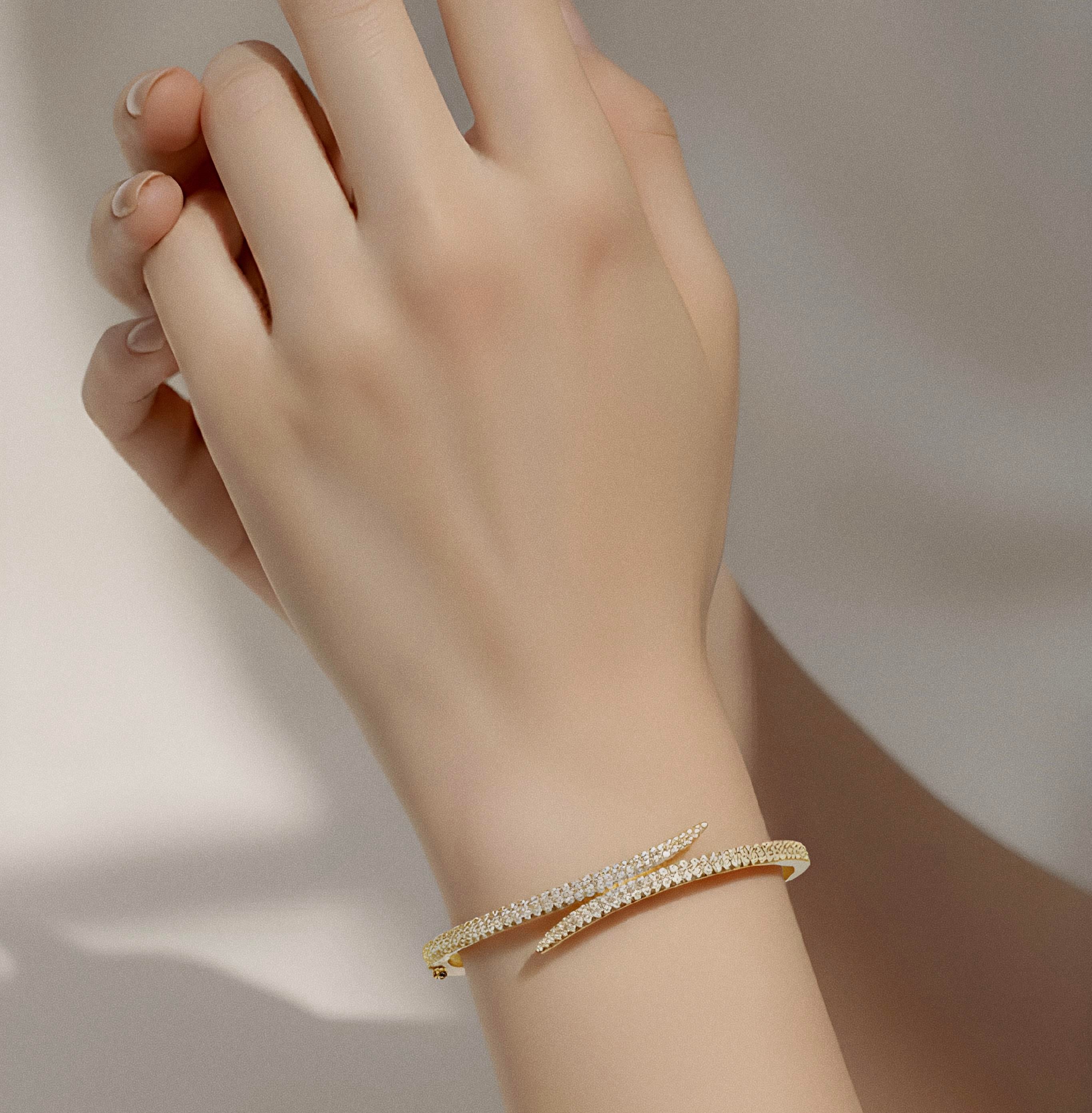 Taşlı Gold Kelepçe