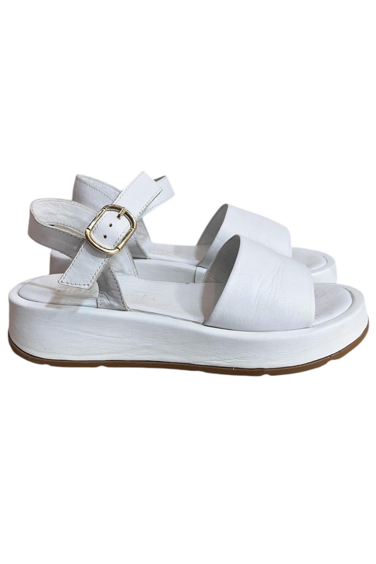 Beyaz Hakiki Deri Yumuşak Taban Günlük Sandalet