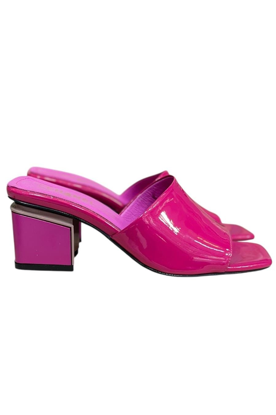 Fuşya Hakiki Deri Rugan Topuklu Terlik