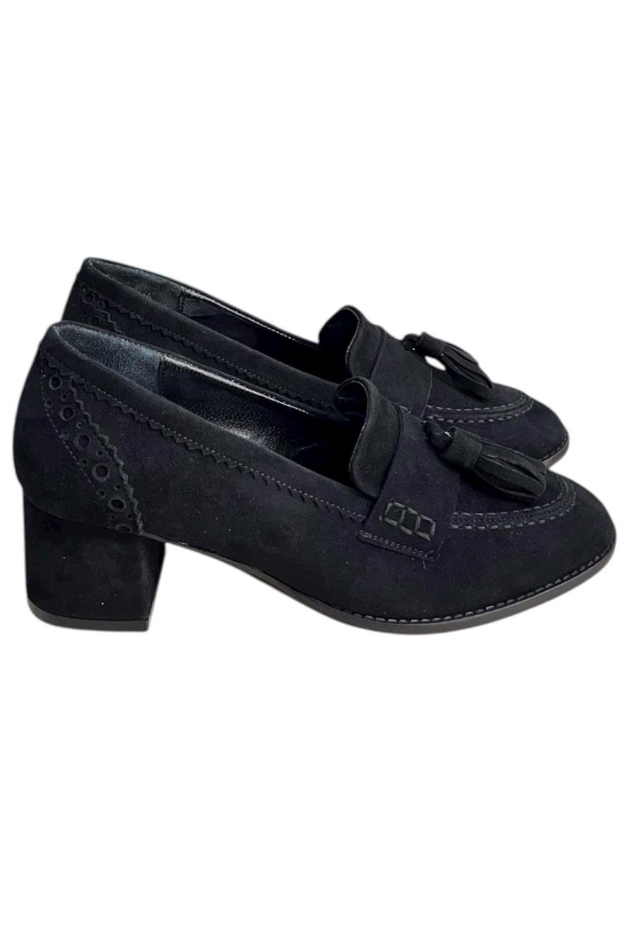 Siyah Hakiki Deri Süet Püskül Detay Topuklu Ayakkabı