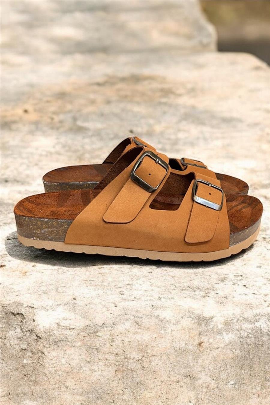 Taba  Hakiki Deri Nubuk Çift Bant Tokalı Mantar Taban Terlik