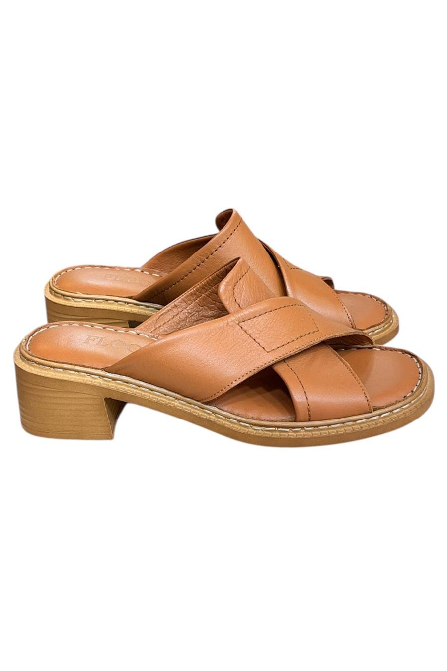 Taba Hakiki Deri Puf Taban Çapraz Bantlı Terlik 