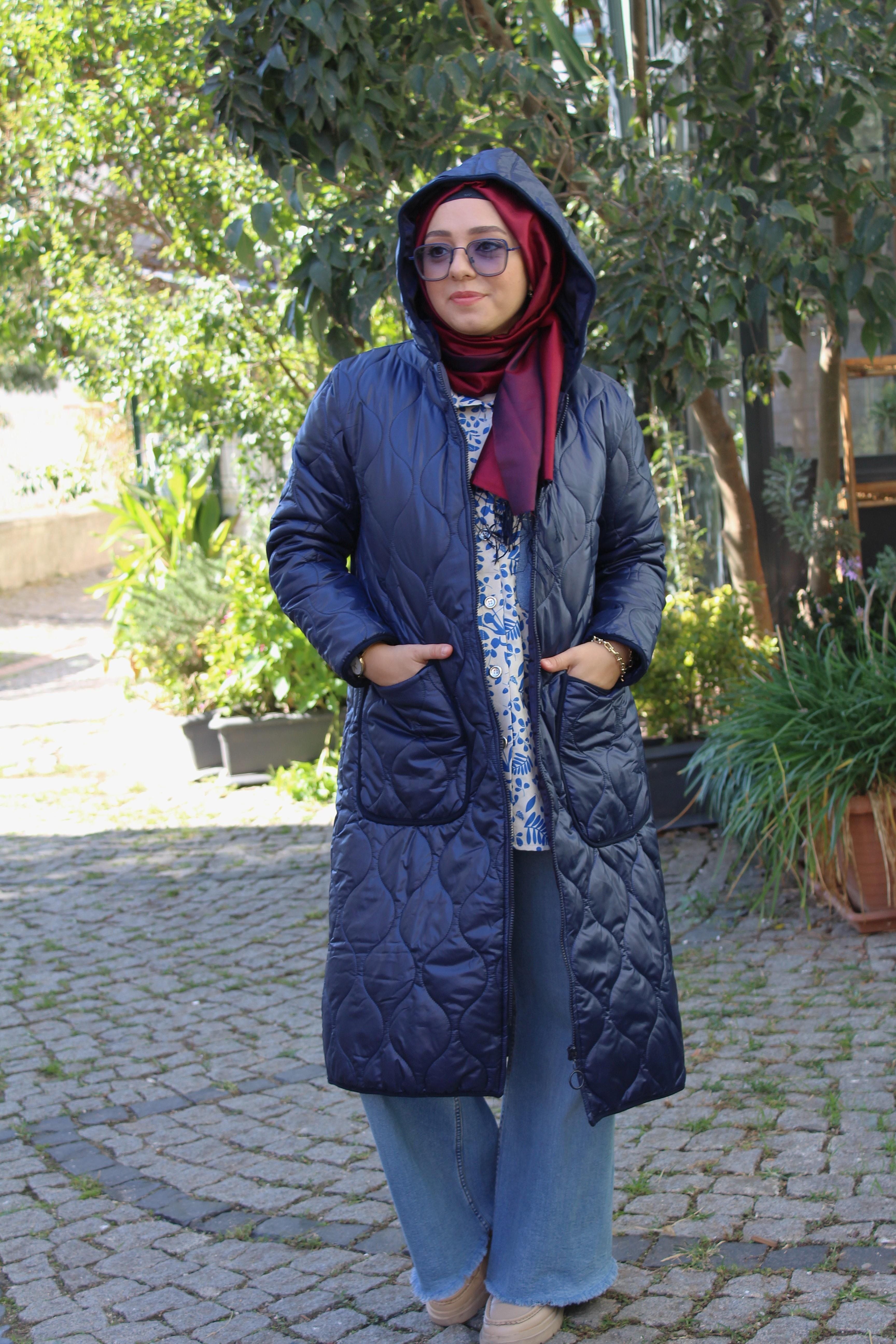 DIŞ GİYİMLacivert Kapitone Mont