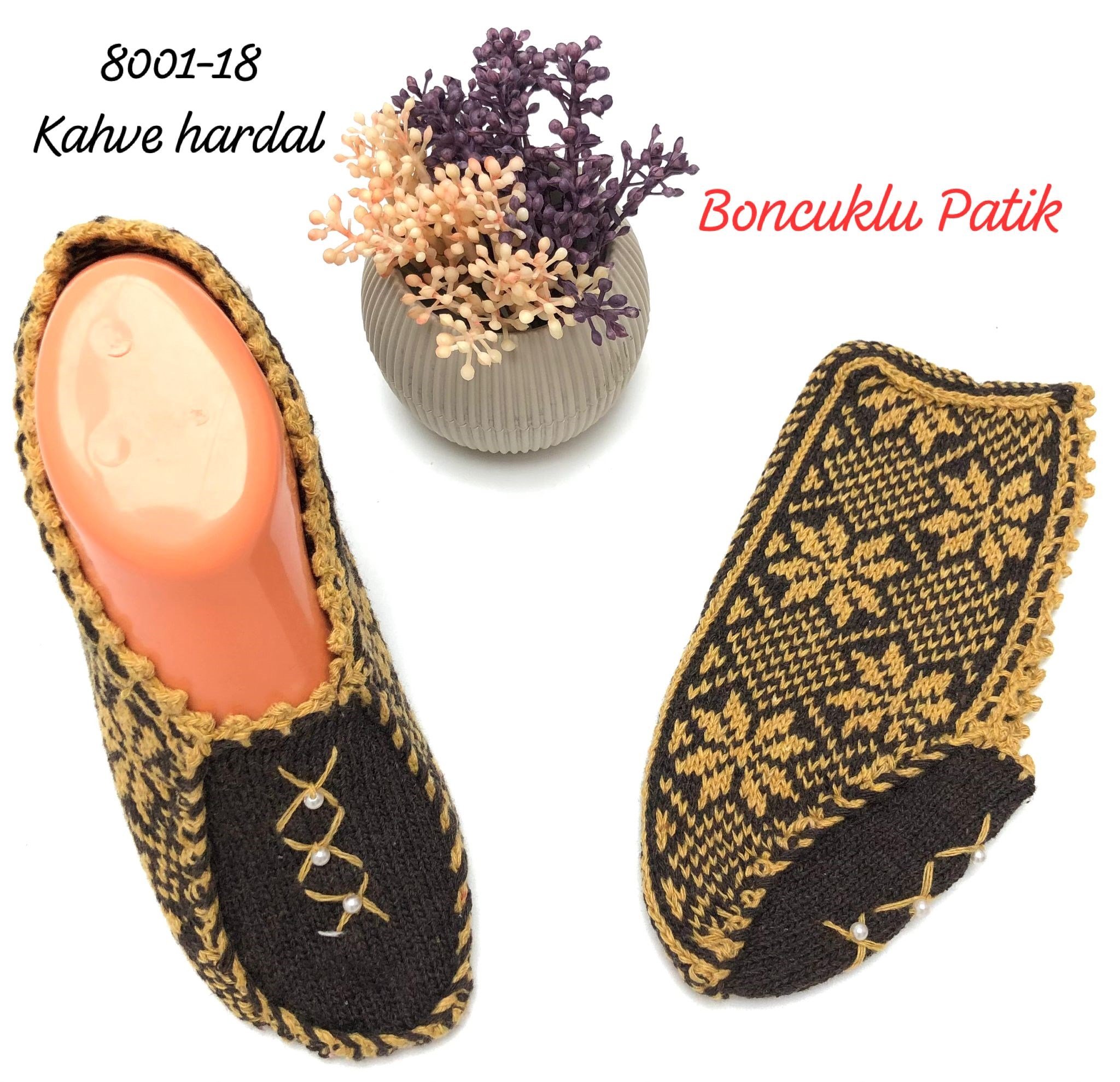 8001 Boncuklu Patik