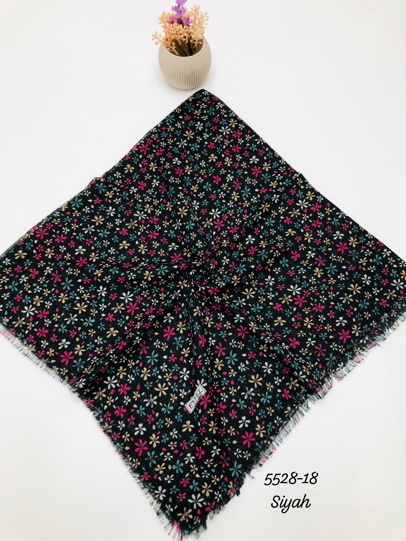 5528 Flamlı Pamuk Eşarp