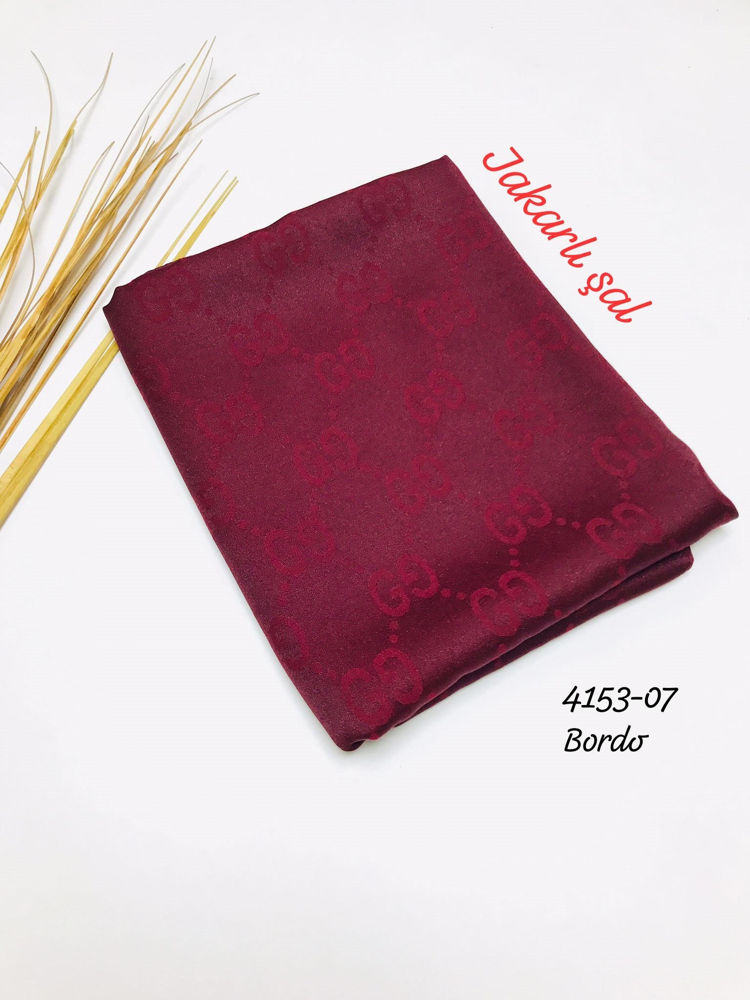 4153 Jakarlı Şal