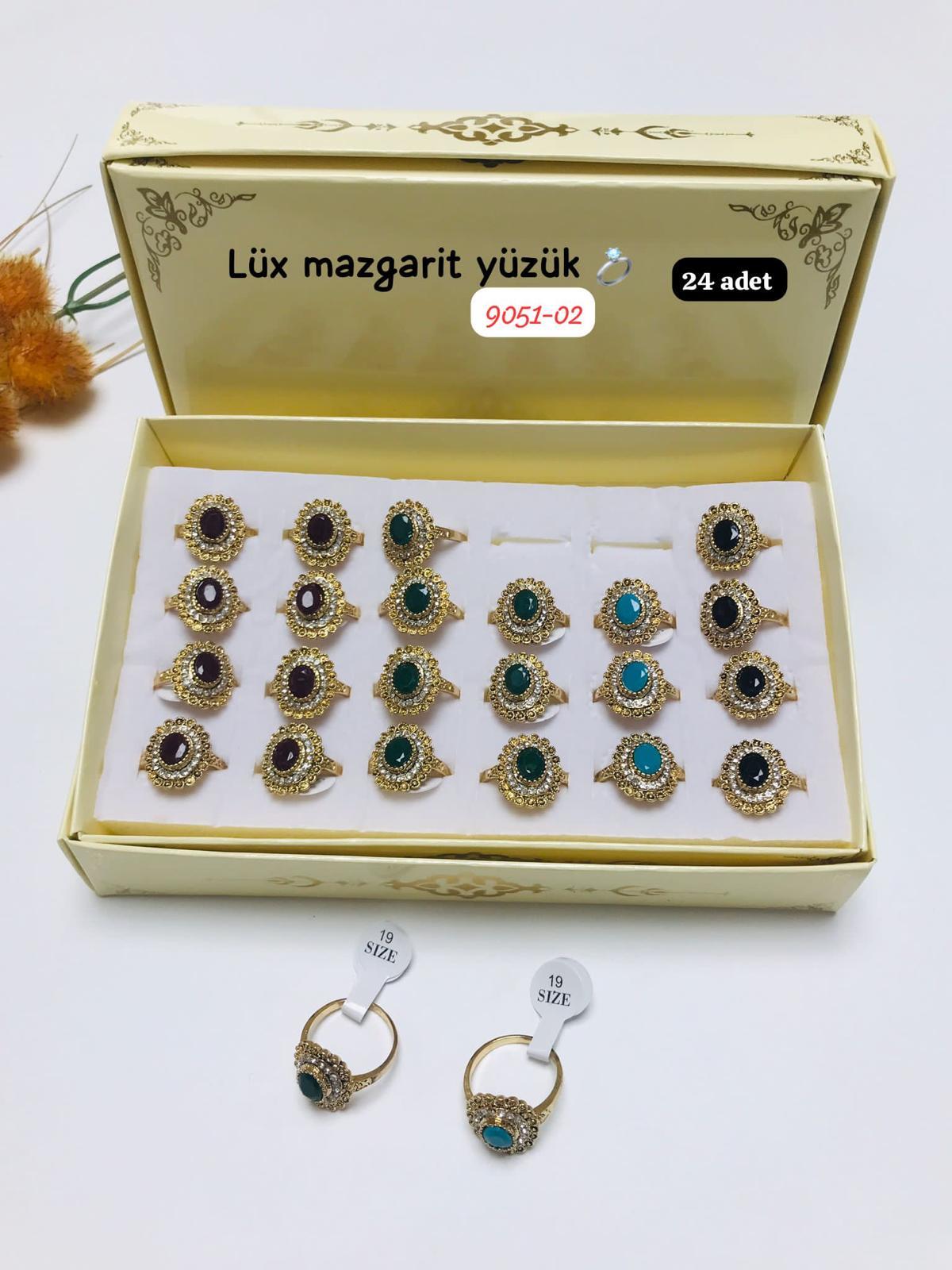 9051 Lüx Mazgarit Yüzük