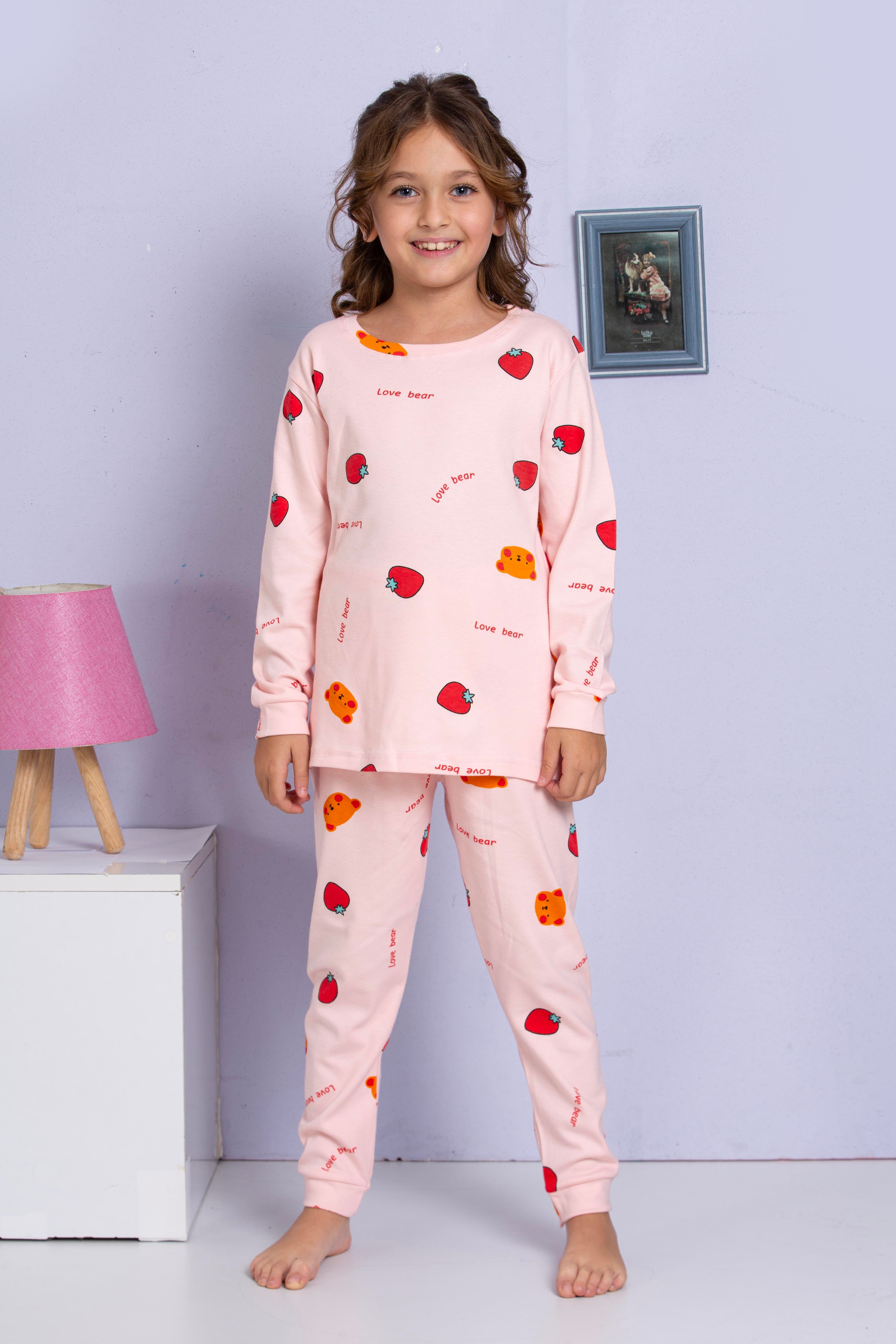 Çilek Desenli Pijama Takımı 