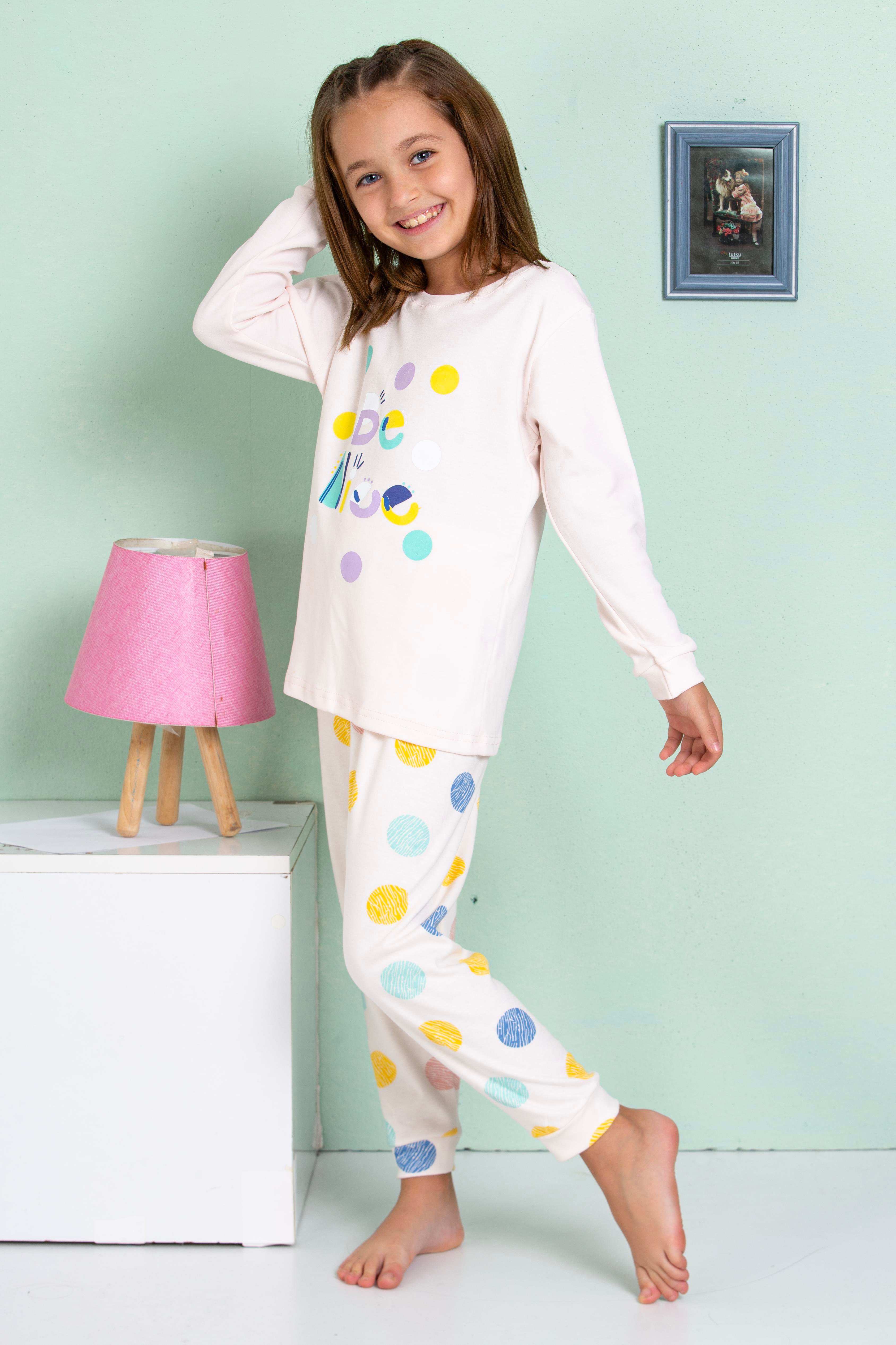 Kız Çocuk Puantiye Desenli Pijama Takımı 