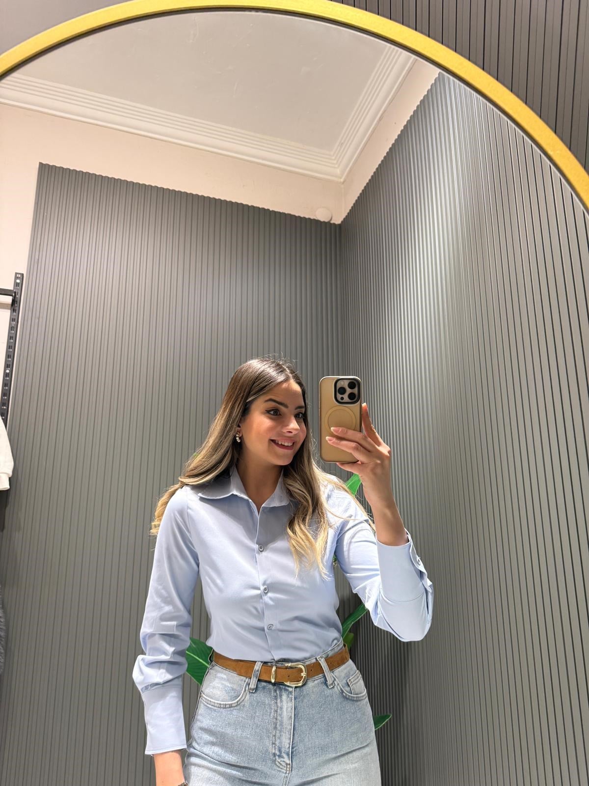 BEBE MAVİSİ BELDEN OTURTMALI GÖMLEK 