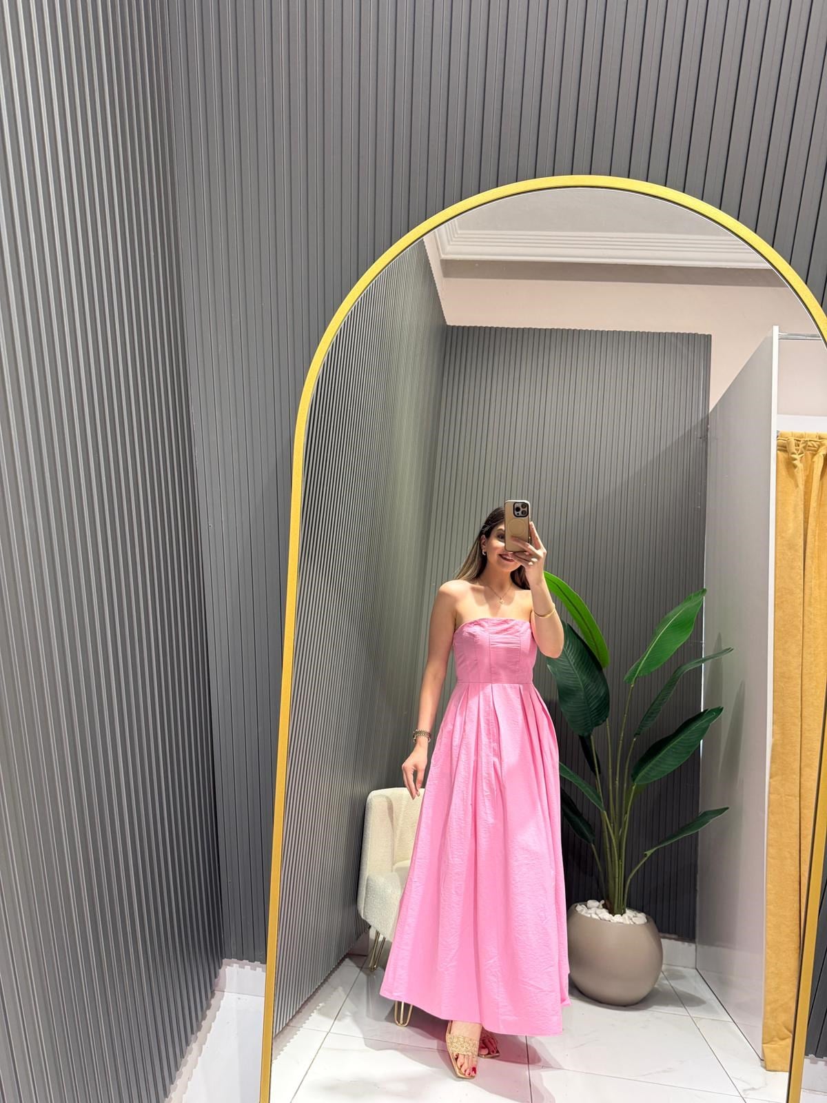 PEMBE STRAPLEZ ELBİSE