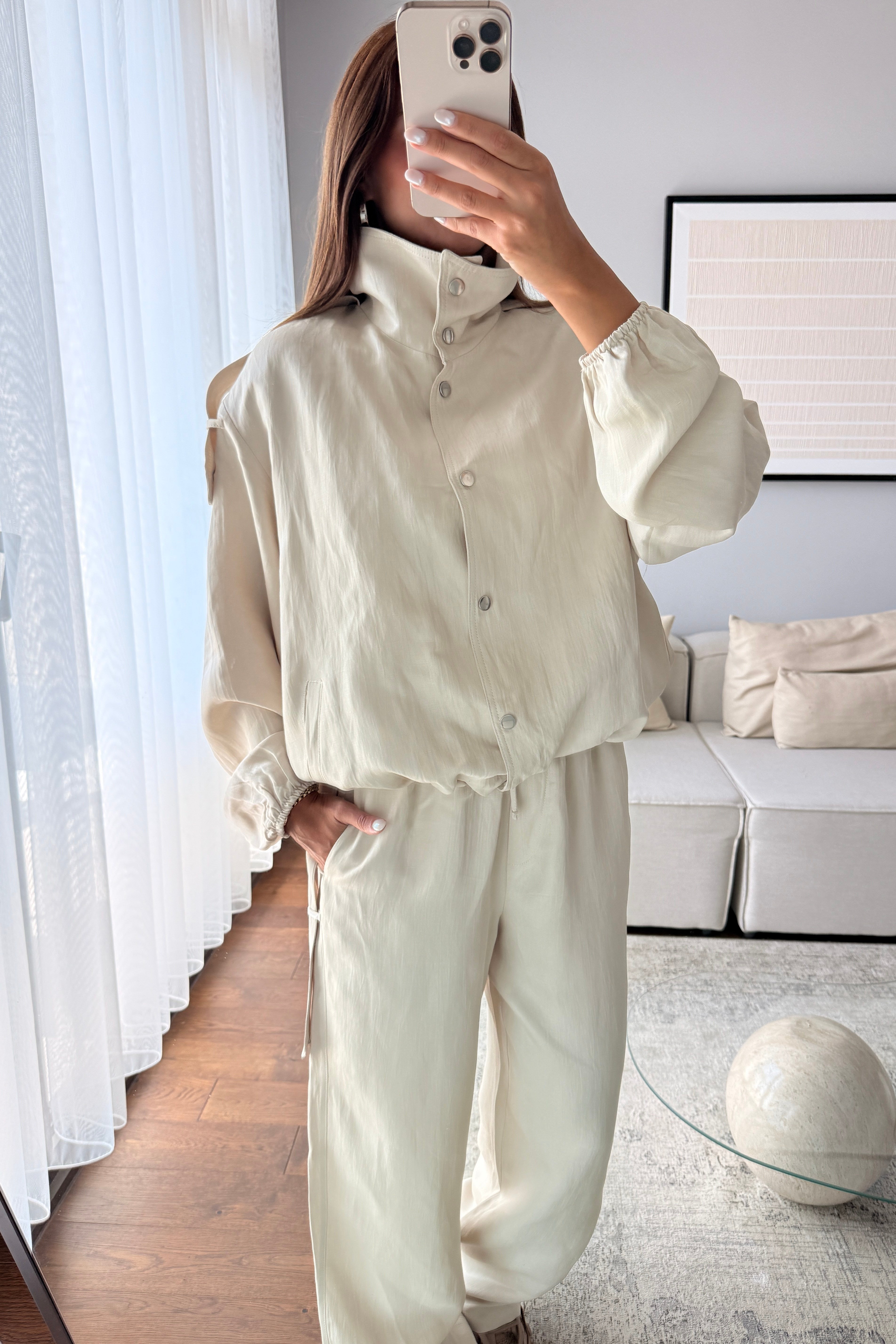 DİK YAKA ÇITÇIT DÜĞMELİ SATE CEKET VE PANTOLON TAKIM