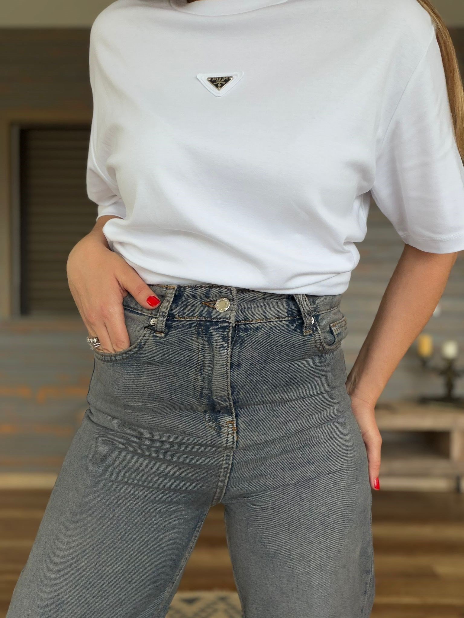 Arka Cep Metal Logo Detaylı Jean Pantolon