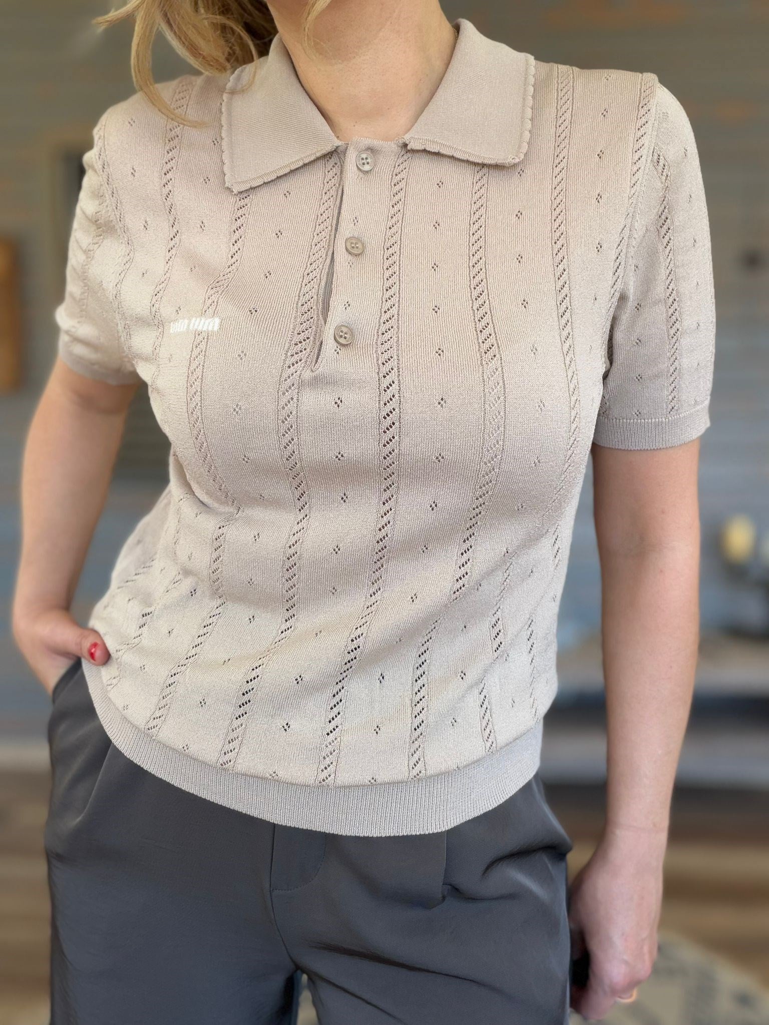 Desenli Yakalı Triko T-Shirt