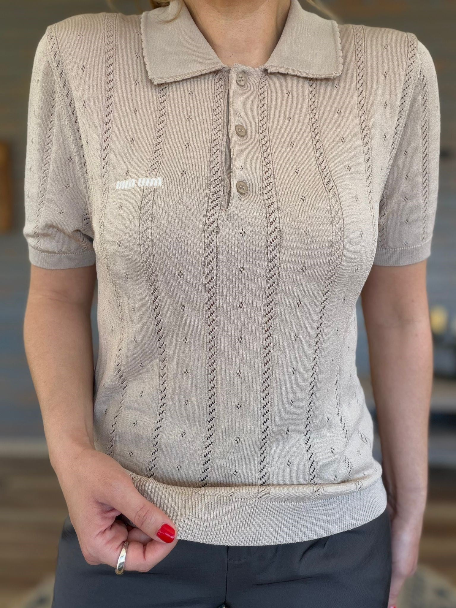 Desenli Yakalı Triko T-Shirt