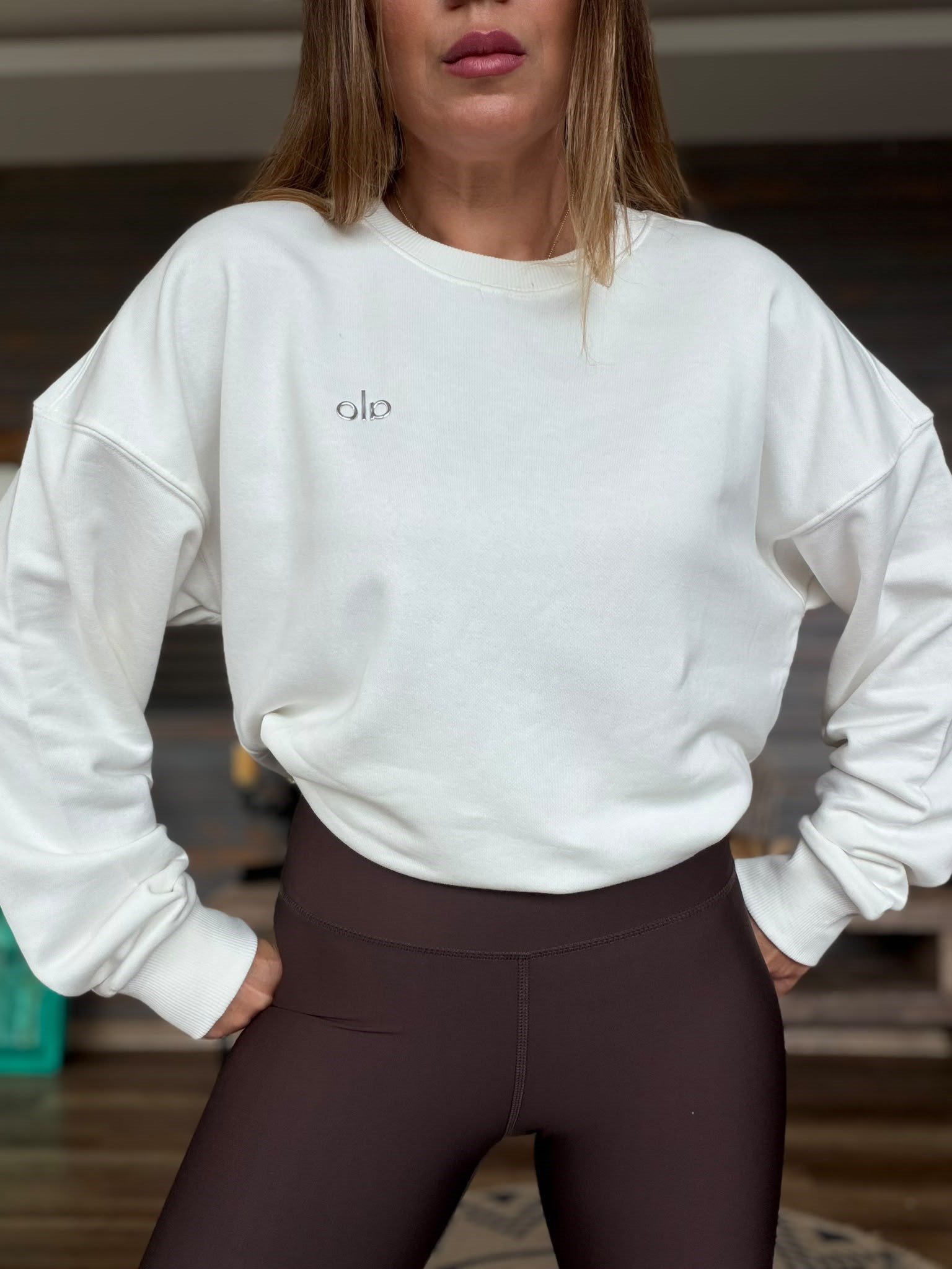 Gümüş Logolu Basic Sweatshirt