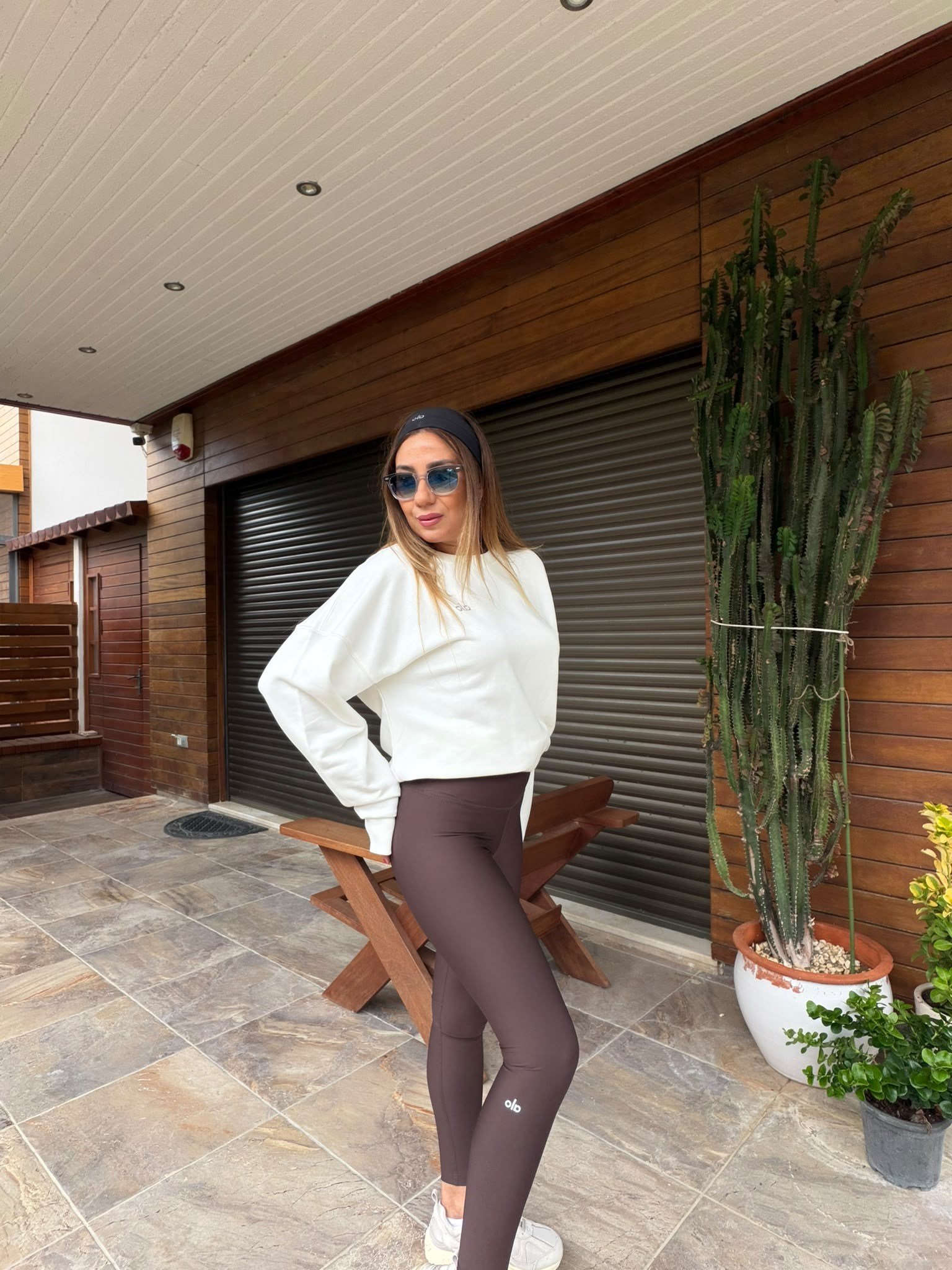 Gümüş Logolu Toparlayıcı Spor Tayt