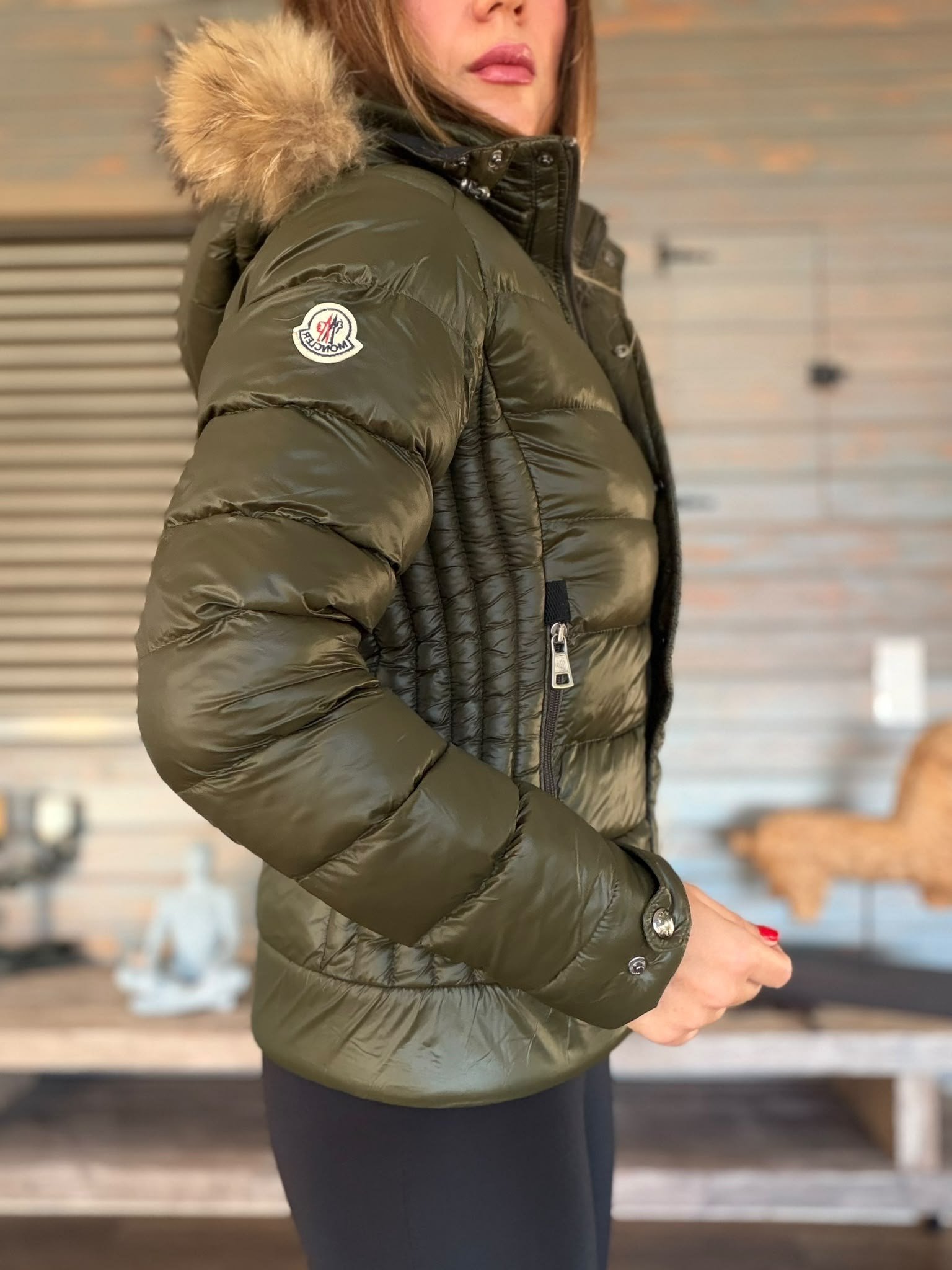 Klasik Marka Logolu Düğme Kapamalı Şişme Mont