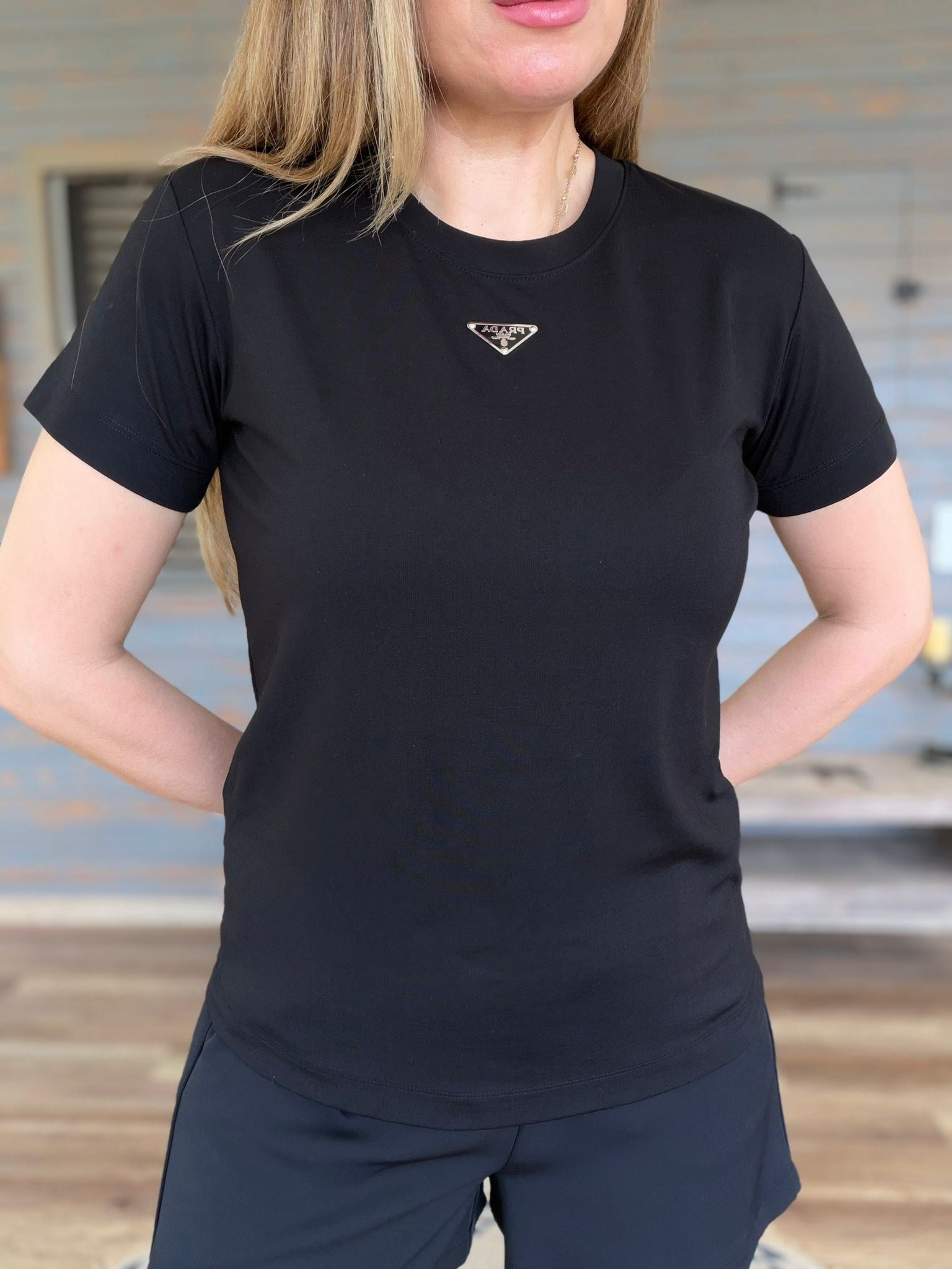 Metal Logolu Modal Kumaş T-Shirt