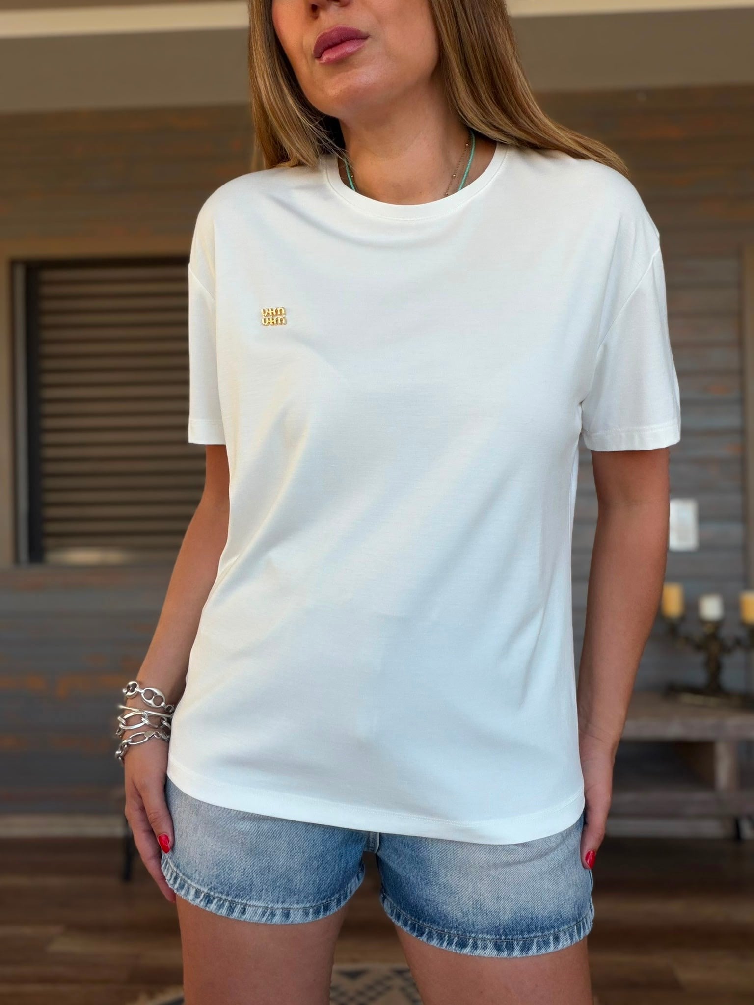 Metal Logolu Modal Kumaş T-Shirt