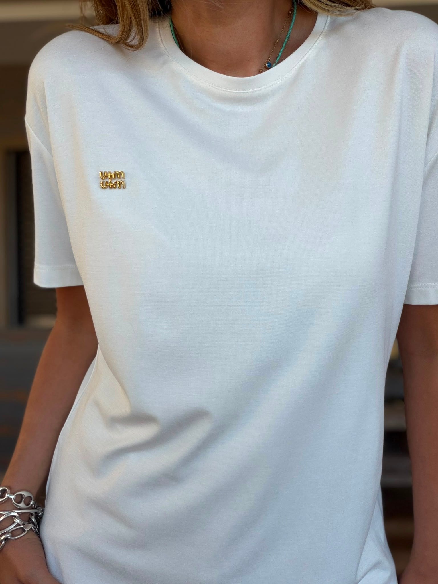 Metal Logolu Modal Kumaş T-Shirt