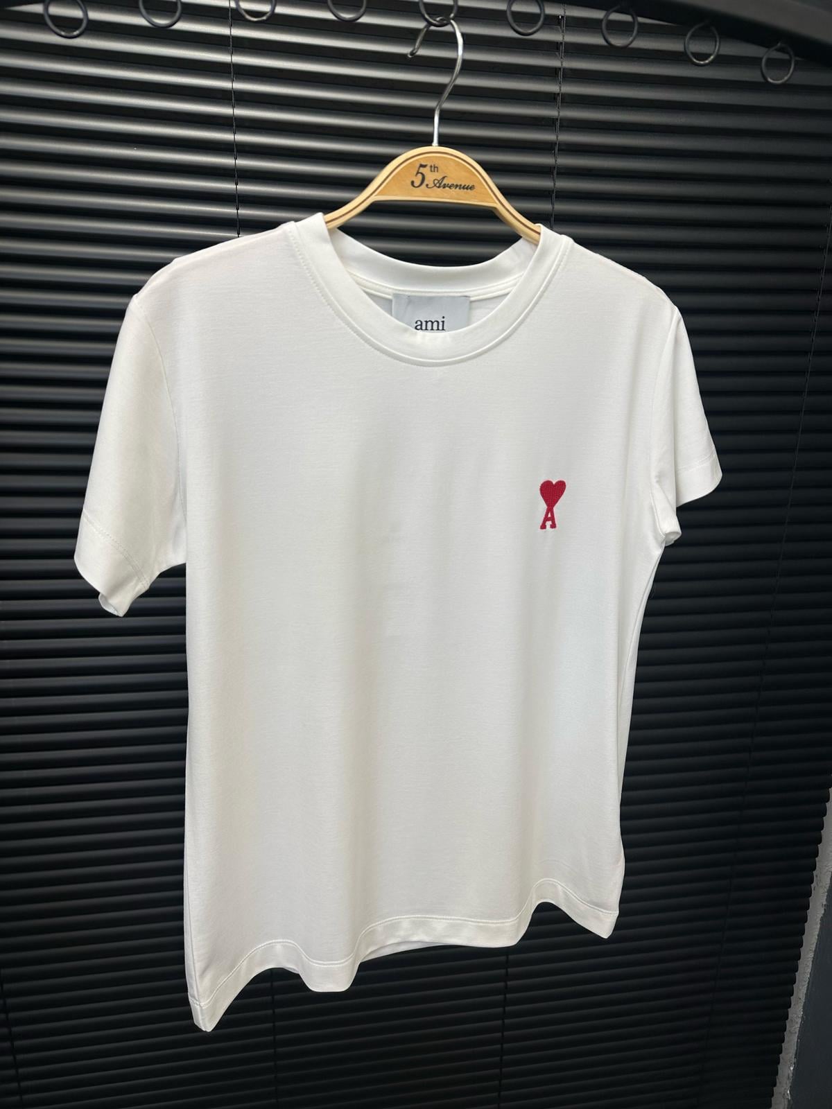 Nakış Logo Detaylı T-Shirt