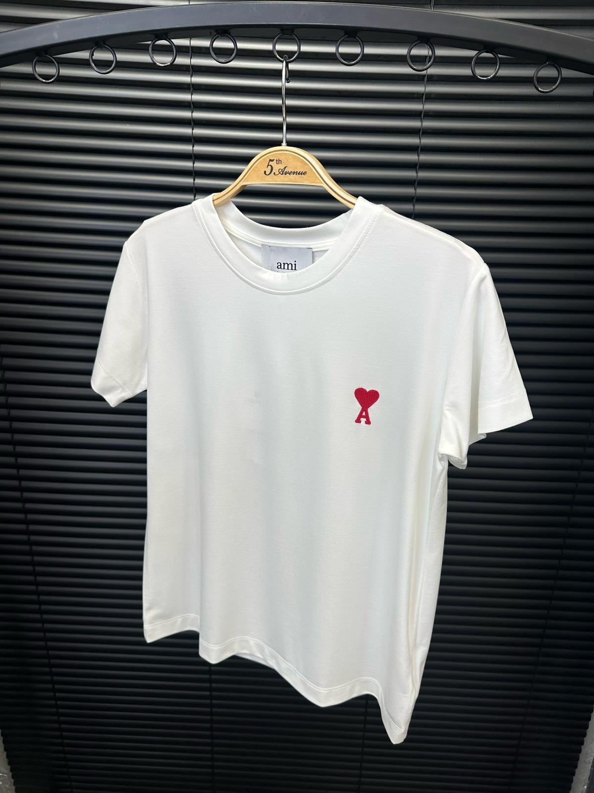 Nakış Logo Detaylı T-Shirt