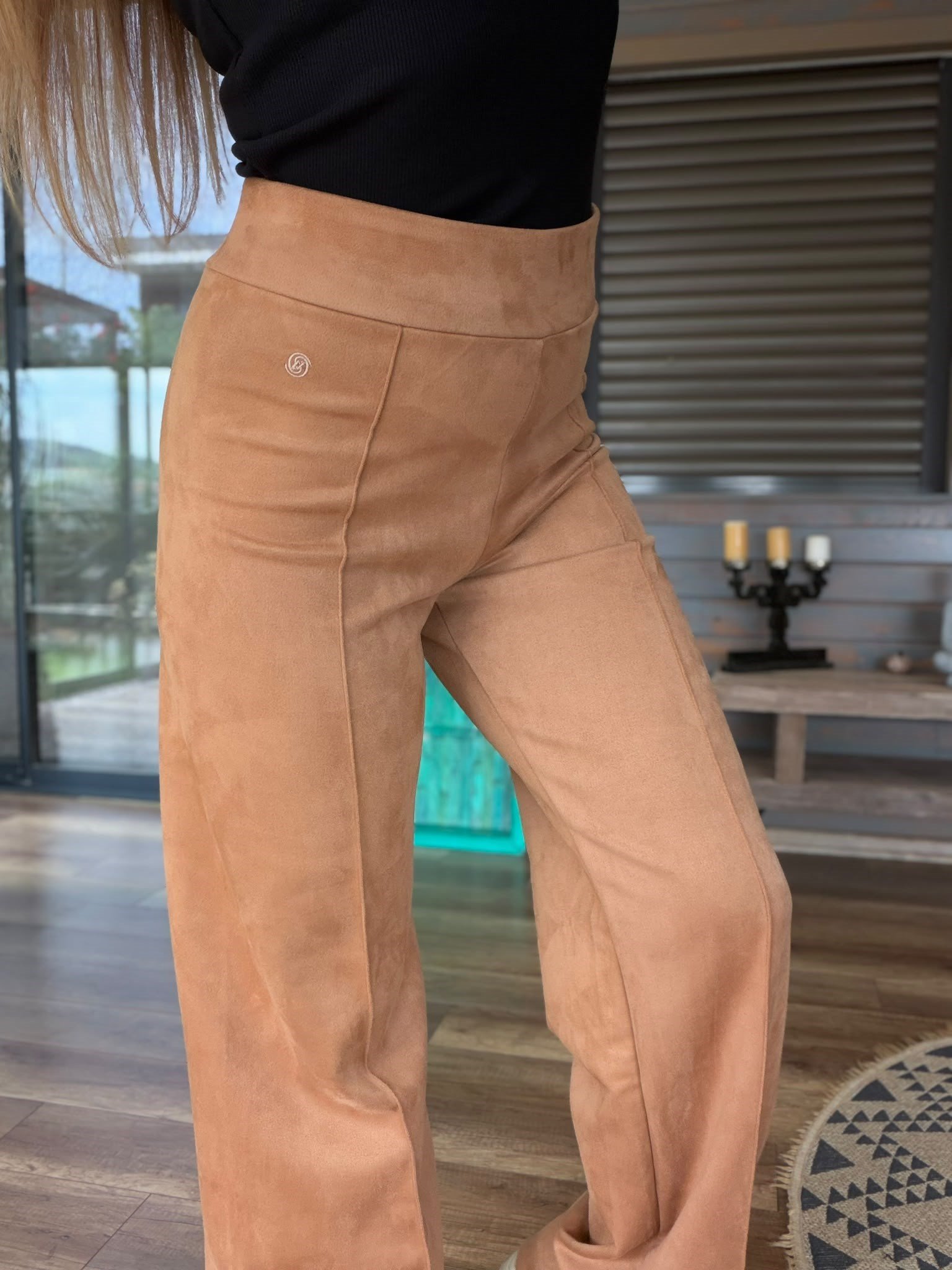 Nakış Logolu Geniş Paça Süet Pantolon