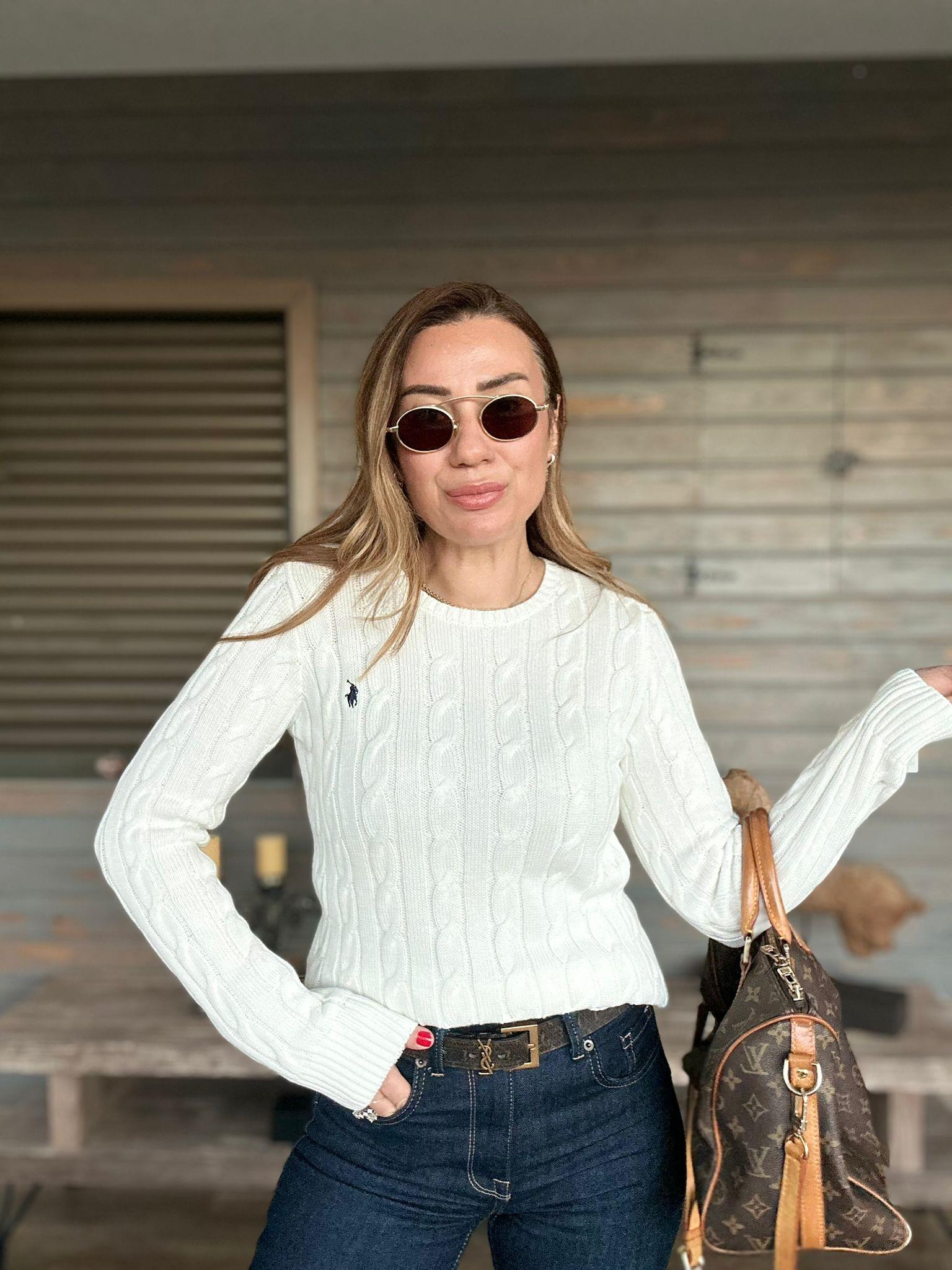 Nakış Logolu Örme Kazak