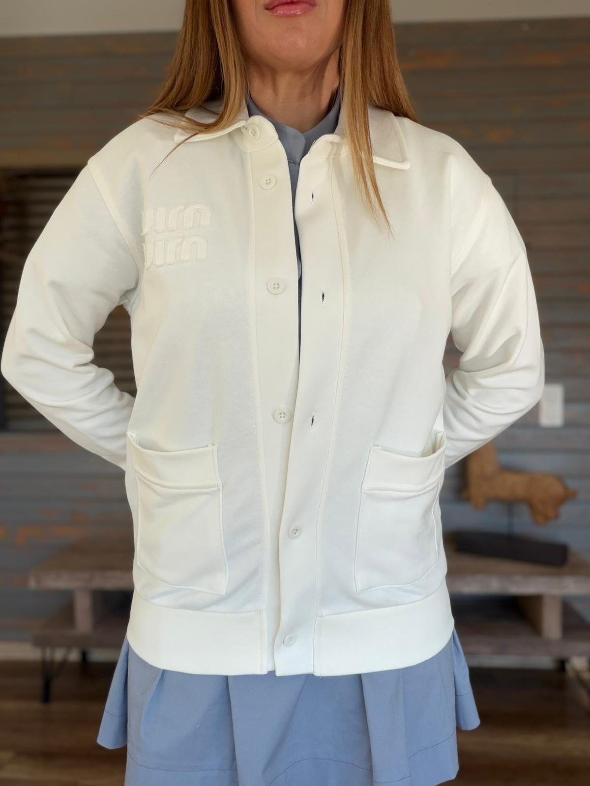 Nakış Logolu Yakalı Ceket