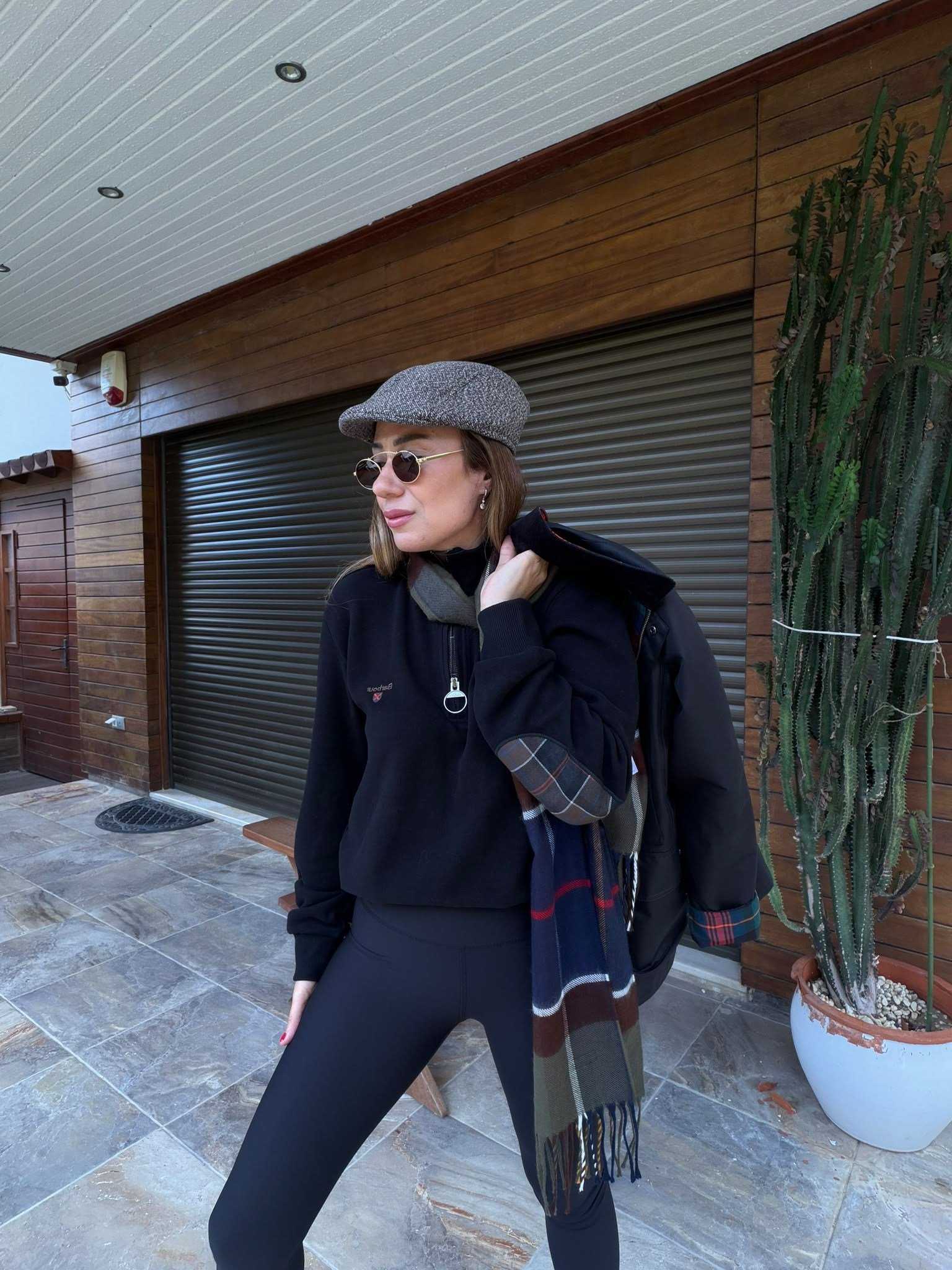 Nakış Logolu Yama Detaylı Yarım Fermuarlı Selanik Sweatshirt