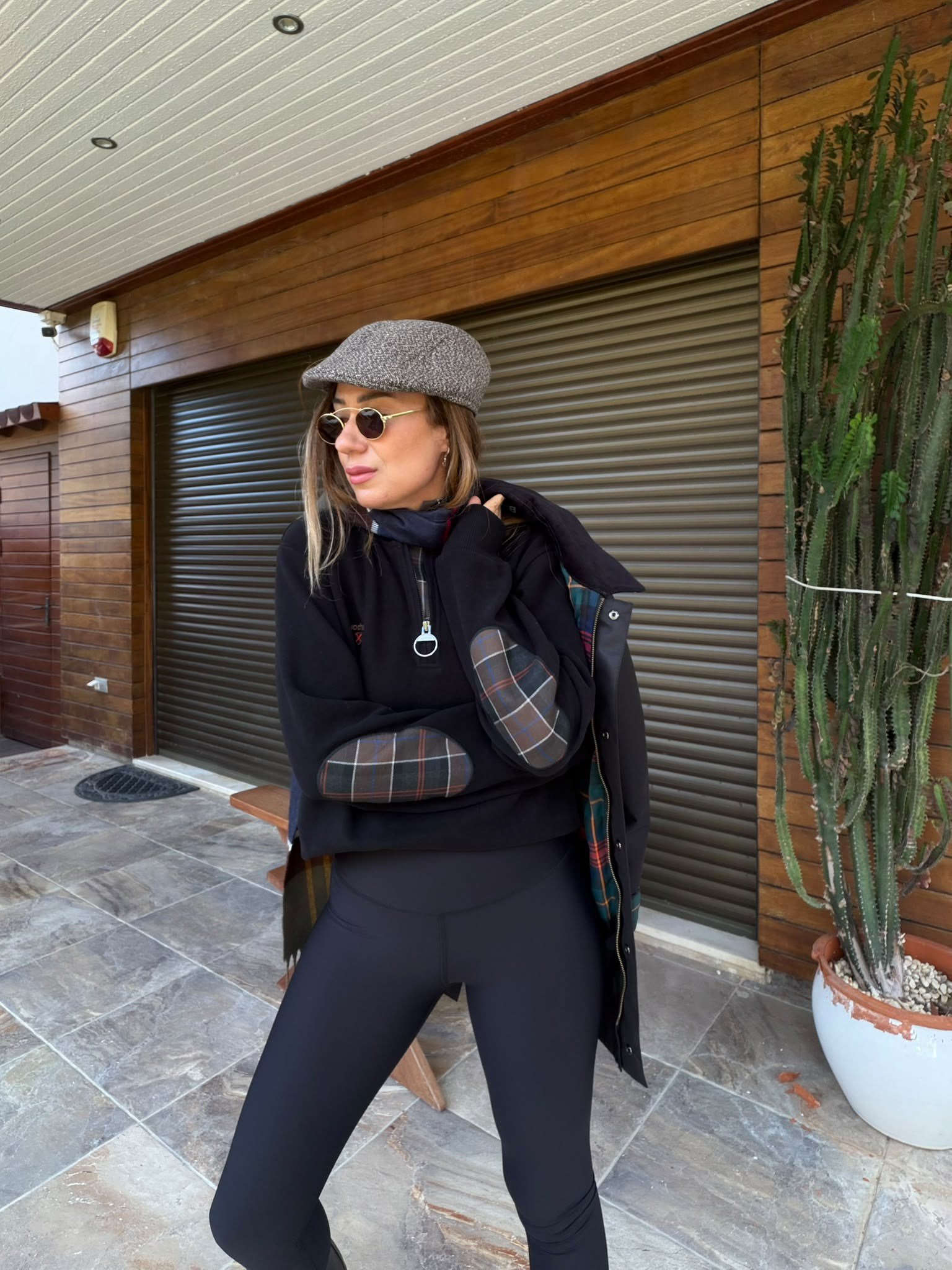 Nakış Logolu Yama Detaylı Yarım Fermuarlı Selanik Sweatshirt