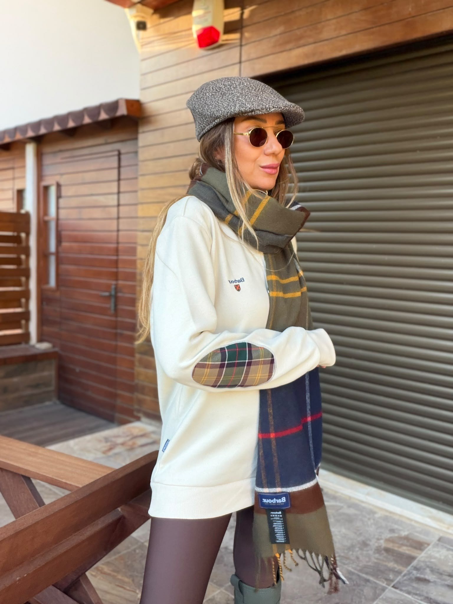 Nakış Logolu Yama Detaylı Yarım Fermuarlı Selanik Sweatshirt