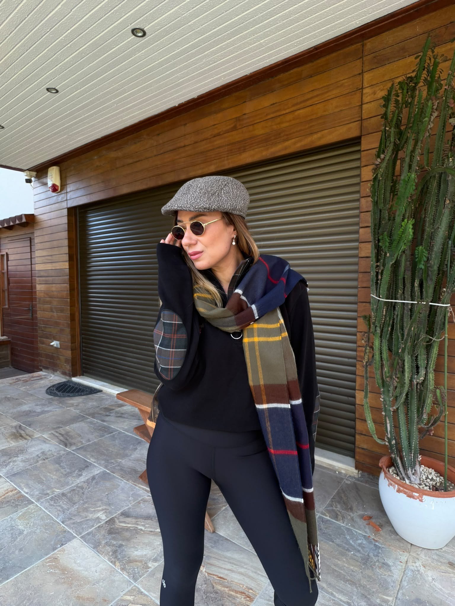 Nakış Logolu Yama Detaylı Yarım Fermuarlı Selanik Sweatshirt